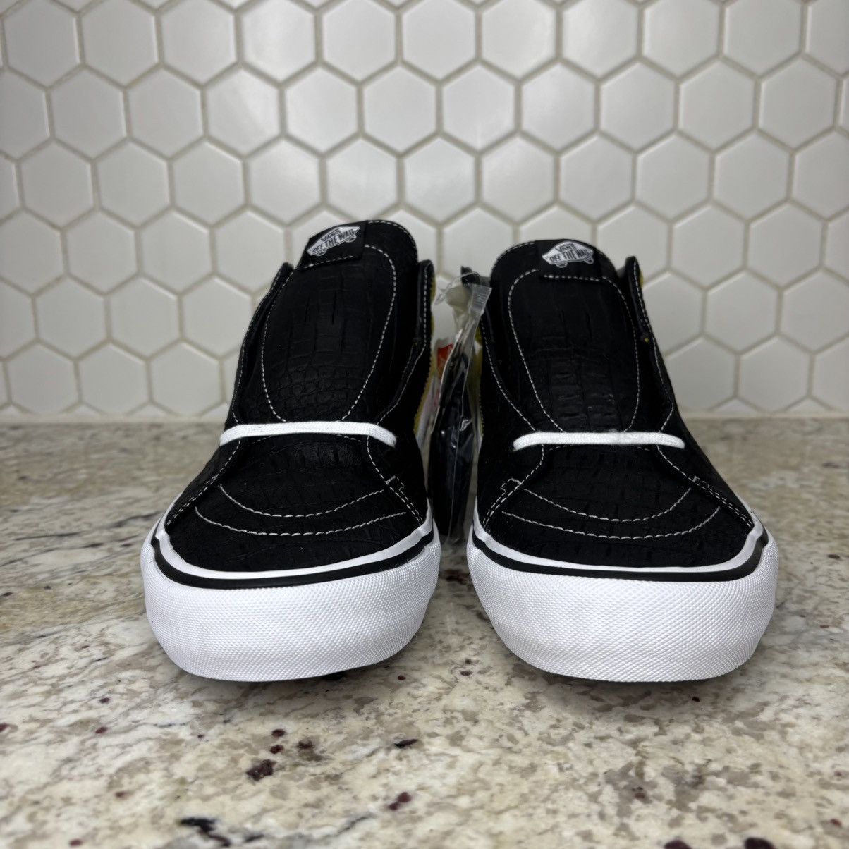 Supreme × Vans Size 13-Vans Sk8-Mid Supreme Croc Corduroy Mustard (2018) Size US 13 / EU 46 - 5 Thumbnail