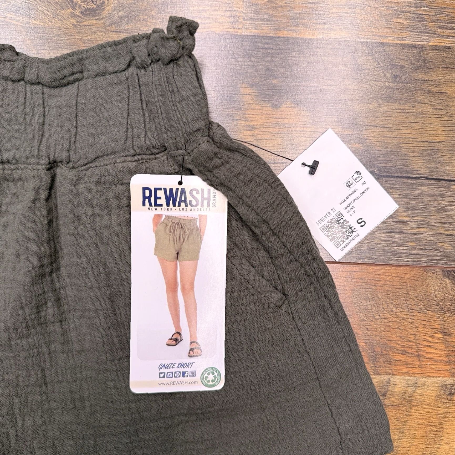 Vintage Rewash Gauze Shorts Womens S Olive Green Pull On Flat Front Paperbag 100% Cotton Casual Summer City Modern Womens Size 28" / US 6 / IT 42 - 3 Thumbnail