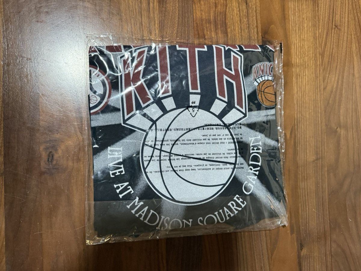 Kith Kith for the NY Knicks Madison Square Garden Burst Jones Tee Size US XL / EU 56 / 4 - 10 Thumbnail
