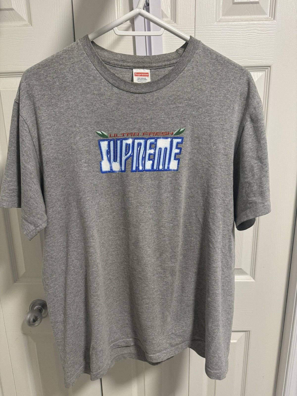 Supreme Supreme X Colgate Ultra Fresh” Logo T-Shirt Size US M / EU 48-50 / 2 - 1 Thumbnail