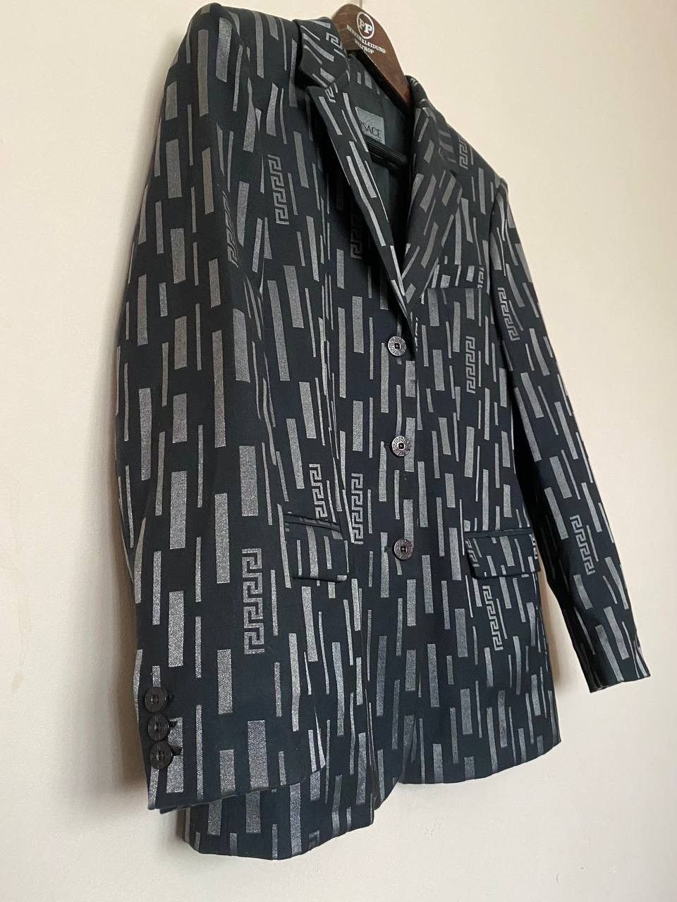 Versace Jeans Couture Rare Versace Jeans Couture vintage in black and silver Size L / US 10 / IT 46 - 2 Thumbnail