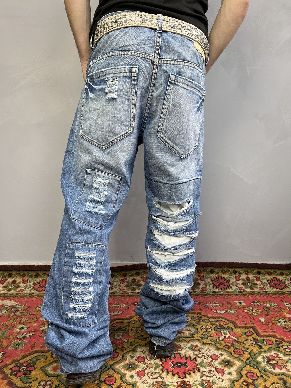 Japanese Brand × Vintage Vintage Y2K/2000s Grunge Light Wash Distressed Jeans+belt Size US 32 / EU 48 - 11 Thumbnail