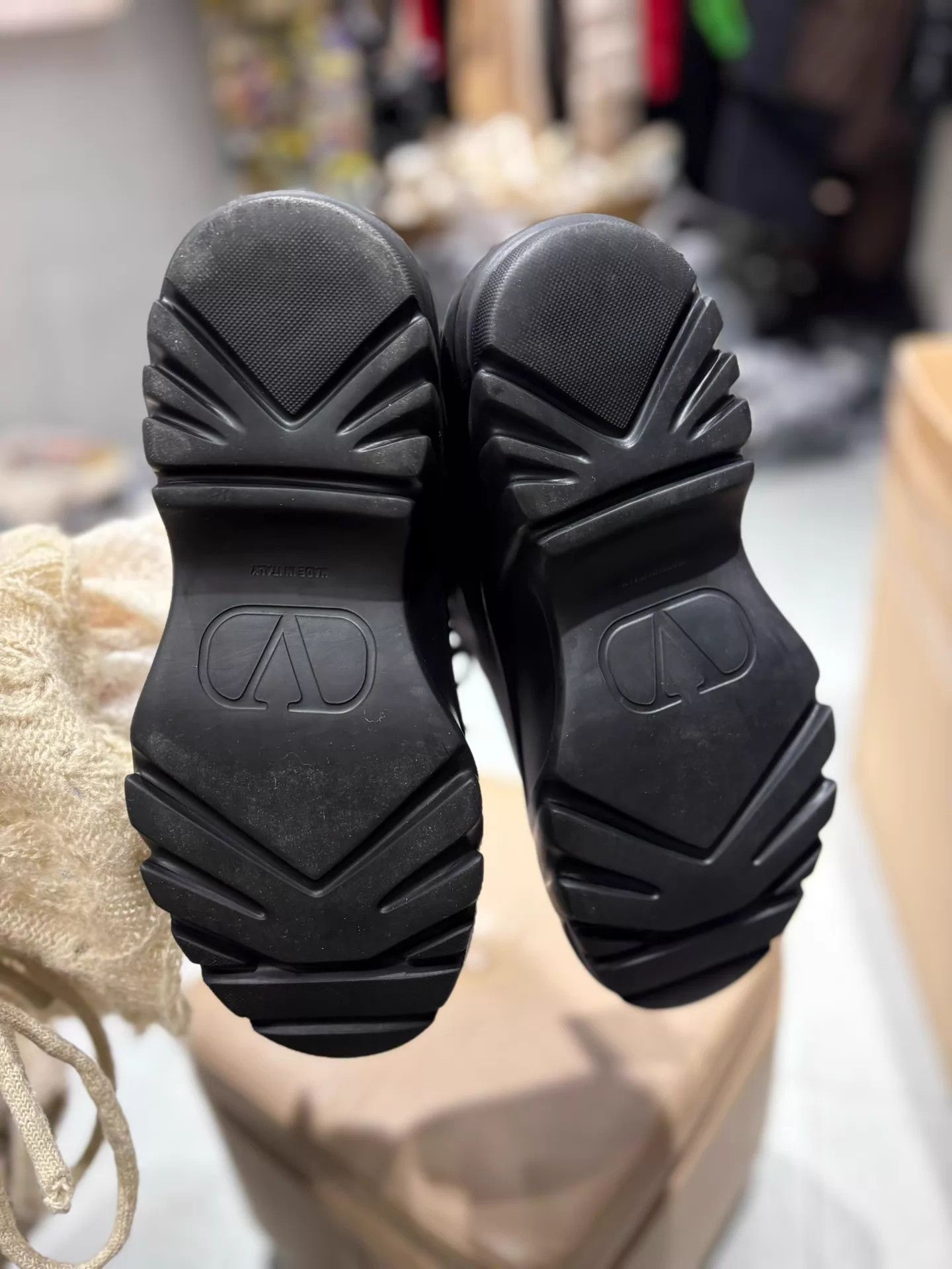 Valentino Valentino Y2K Black Leather Platform Dad Shoe 38 Size US 7.5 / IT 37.5 - 5 Thumbnail