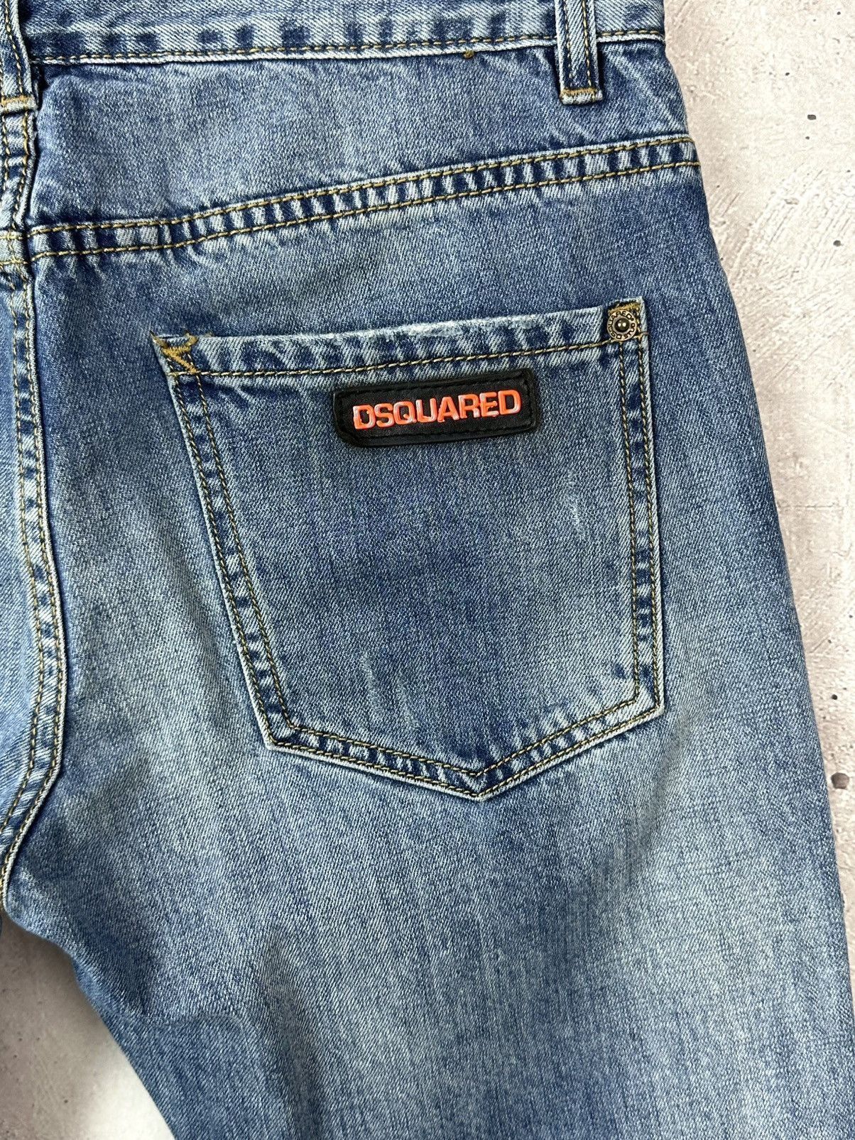 Dsquared2 D2 Dsquared2 Vintage Distressed Made in Italy Blue Jeans Size US 31 - 10 Thumbnail