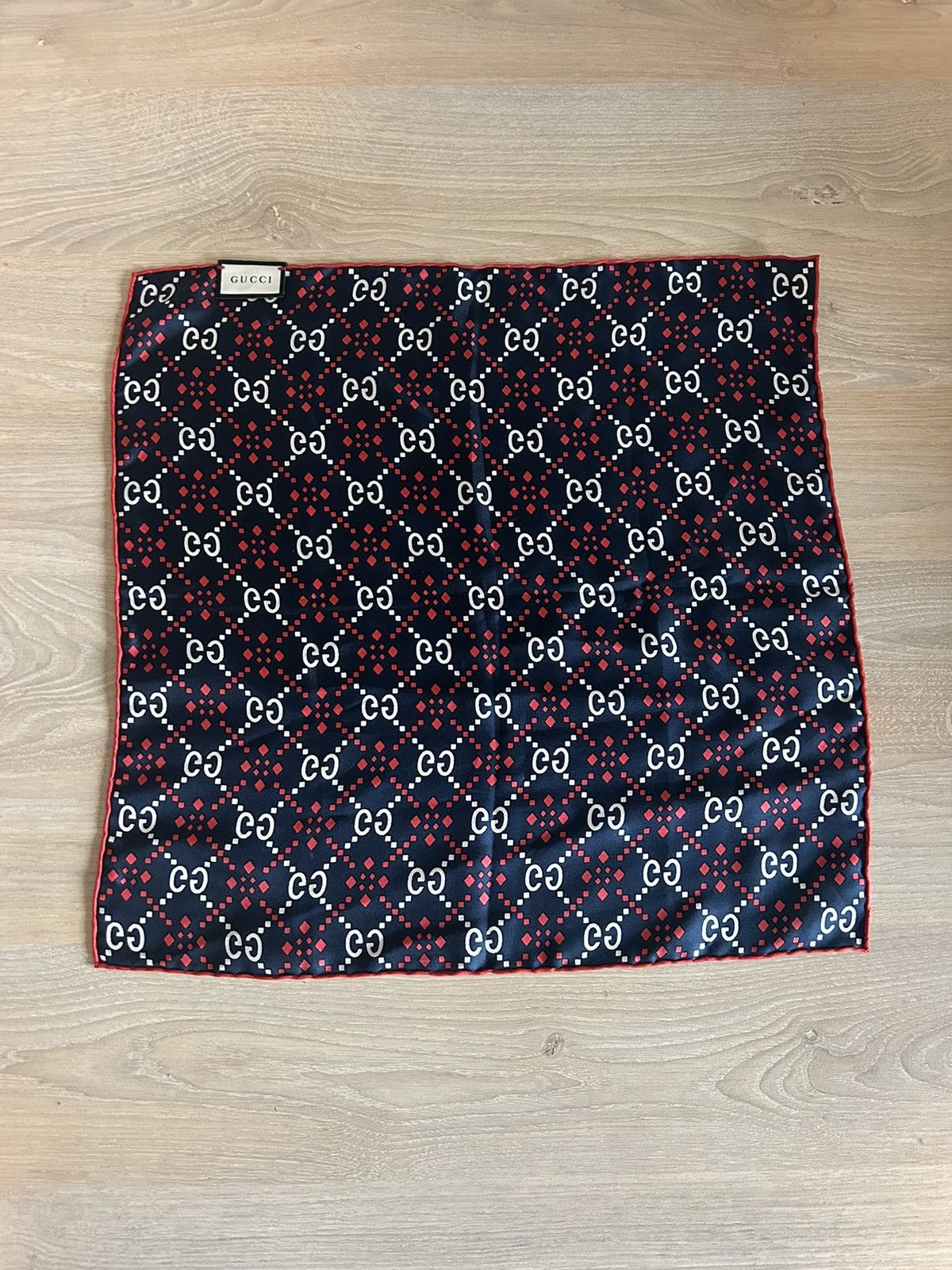 Gucci Silk Handkerchief / Pocketsquare Size ONE SIZE - 2 Thumbnail