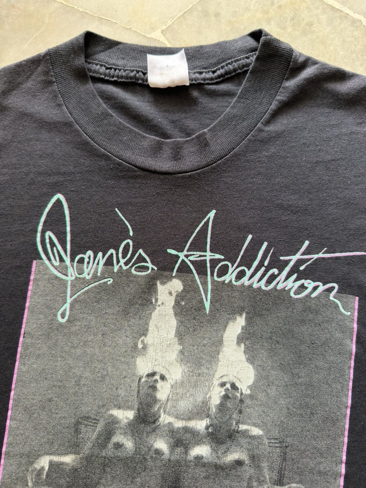 Band Tees VINTAGE ©️1988 JANES ADDICTION TEE,SHIRT Size US L / EU 52-54 / 3 - 3 Thumbnail