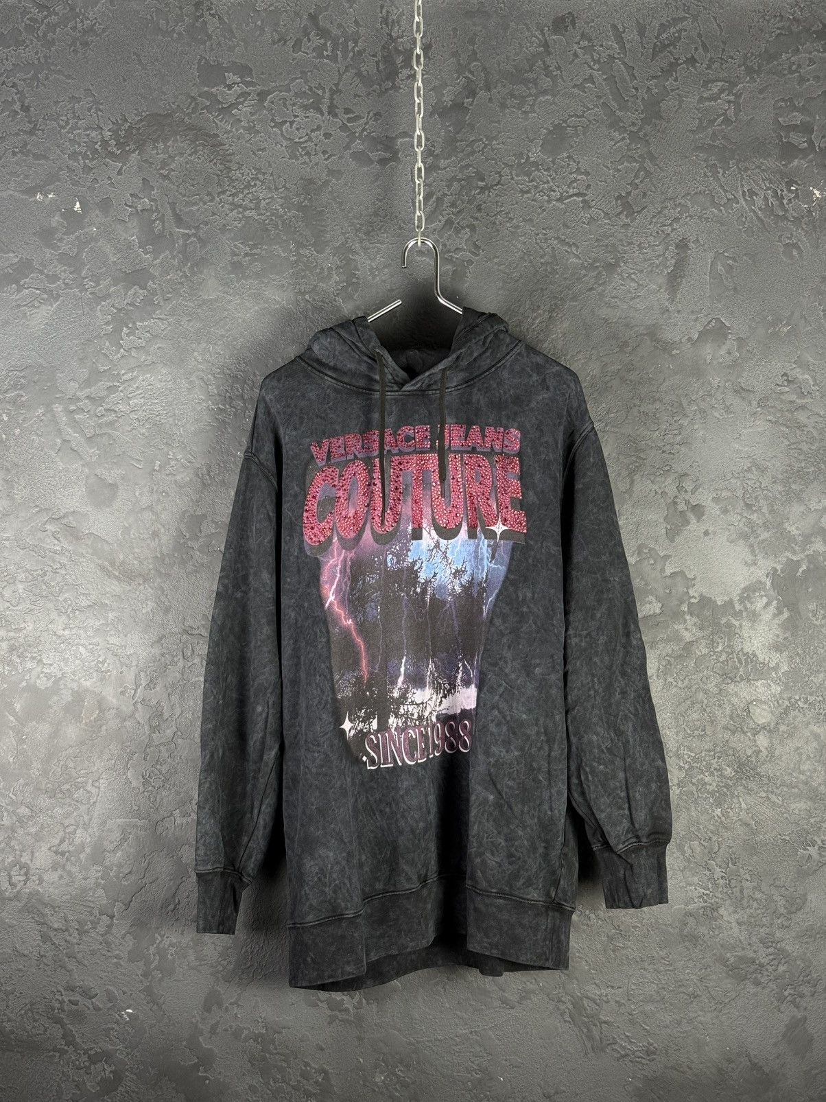 Versace Jeans Couture Versace Jeans Couture Women’s Graphic-Print Oversized Hoodie Size US S / EU 44-46 / 1 - 4 Thumbnail