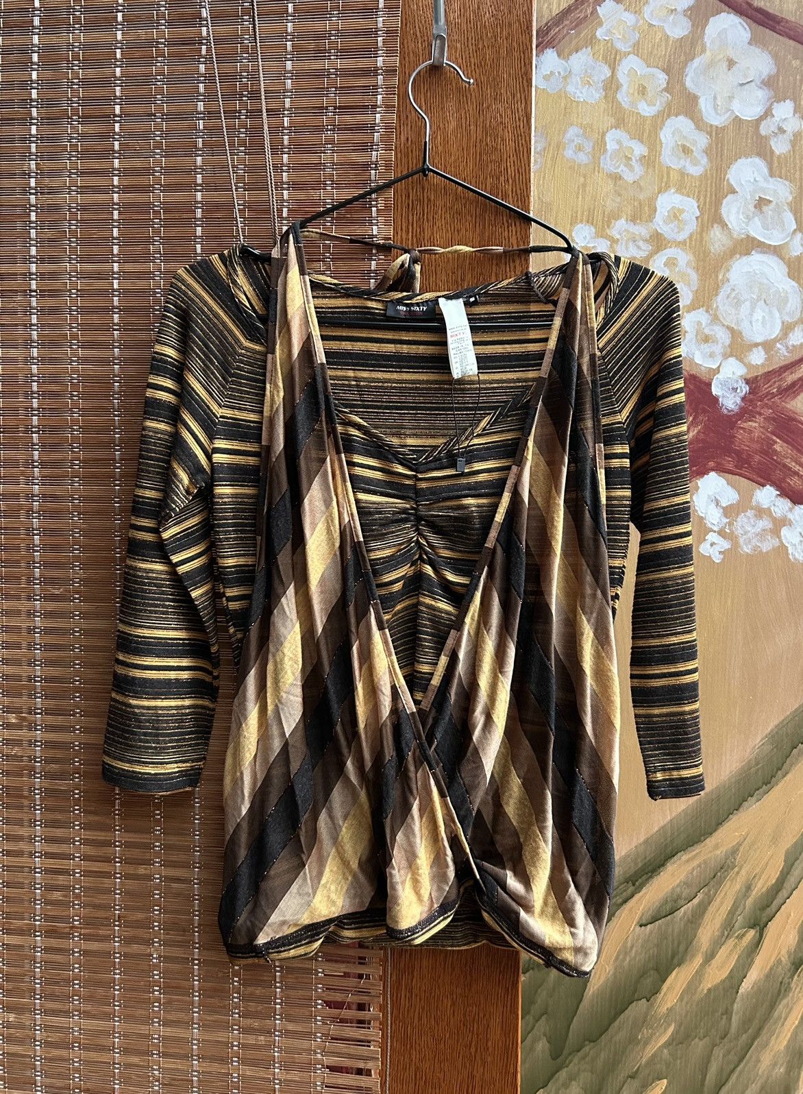 Miss Sixty × Vintage Vintage Y2K Miss Sixty Gold Striped Half Sleeve Top Size S Size S / US 4 / IT 40 - 1 Thumbnail
