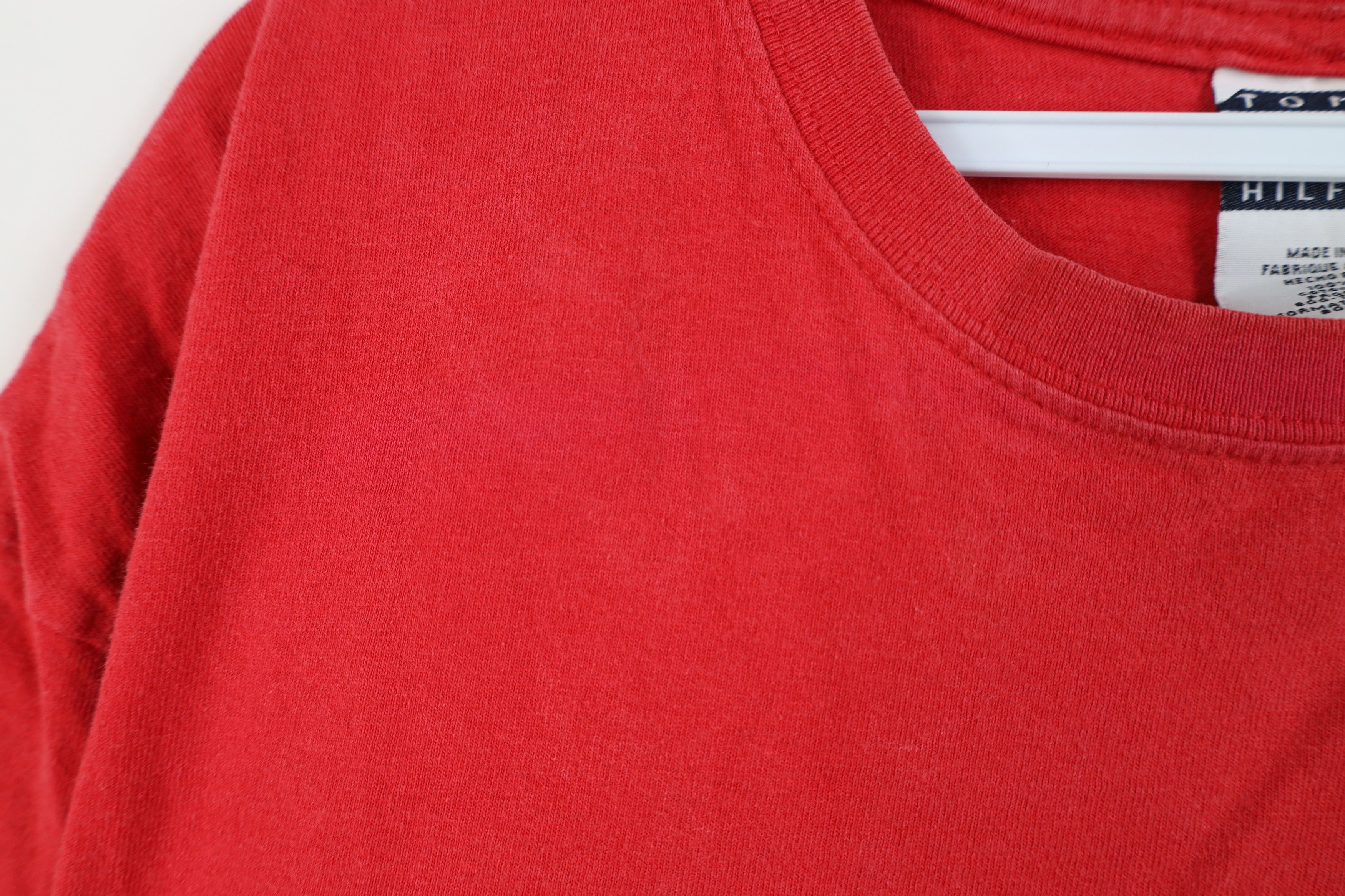 Tommy Hilfiger Vintage 90s Tommy Hilfiger Short Sleeve T-Shirt Red Size US L / EU 52-54 / 3 - 5 Thumbnail