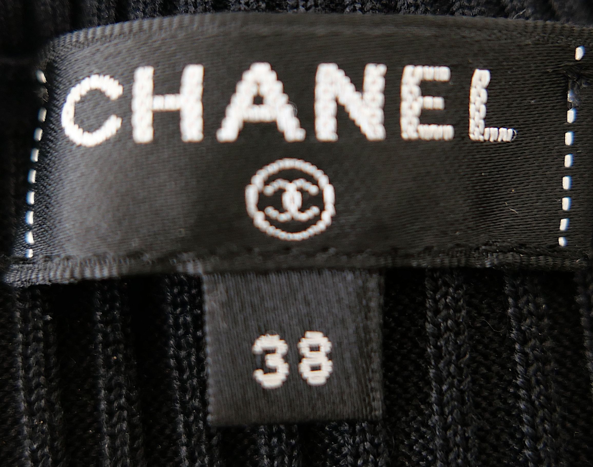 Chanel Chanel Fall 2019 19B CC Logo Ribbed Knit Dress Size S / US 4 / IT 40 - 7 Thumbnail