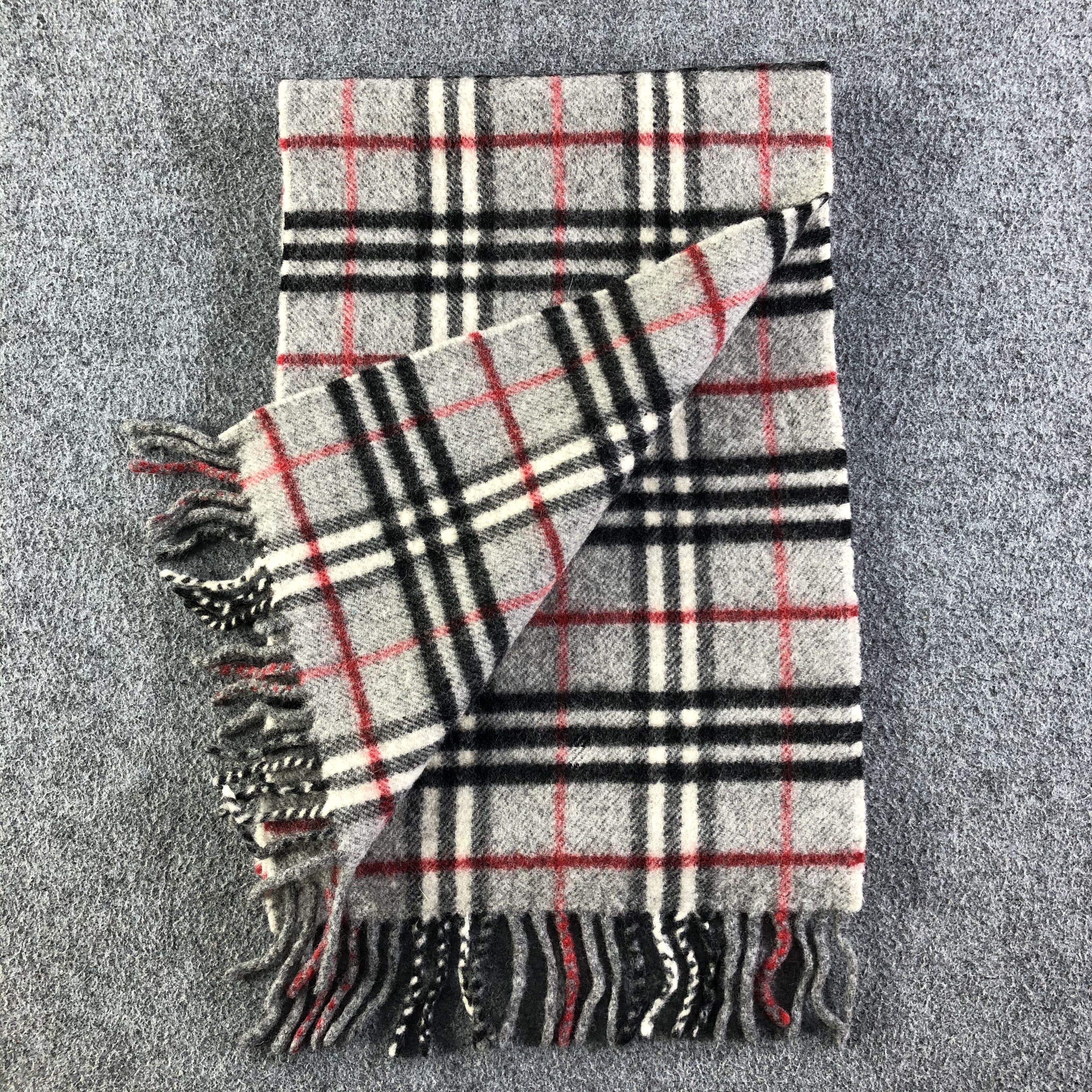 Burberry Burberrys Lambswool Scarf / Muffler / Neckwear Size ONE SIZE - 5 Thumbnail