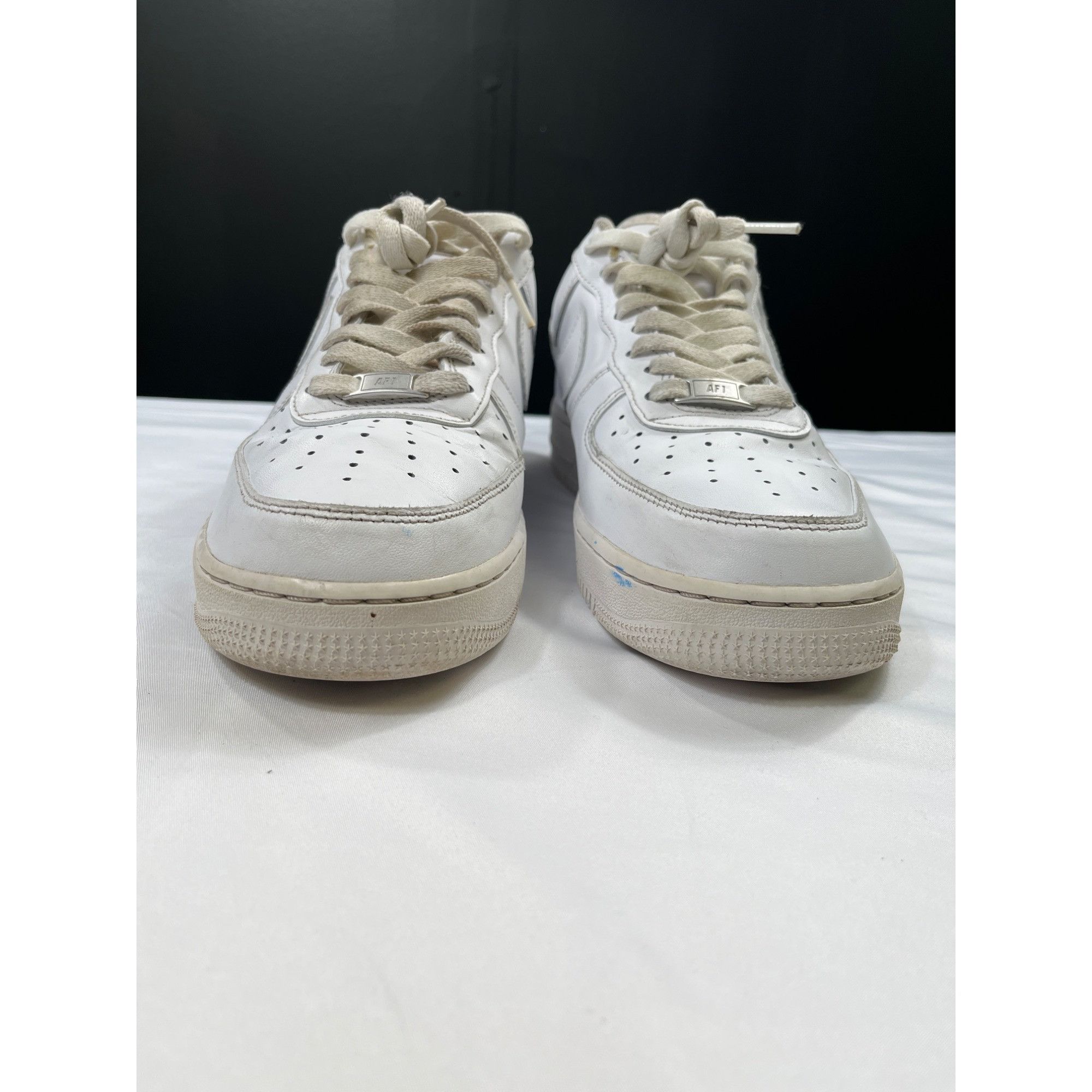 Nike Nike Mens White Air Force 1 Sneakers Size 11.5 SKU 7450 Size US 11.5 / EU 44-45 - 4 Thumbnail
