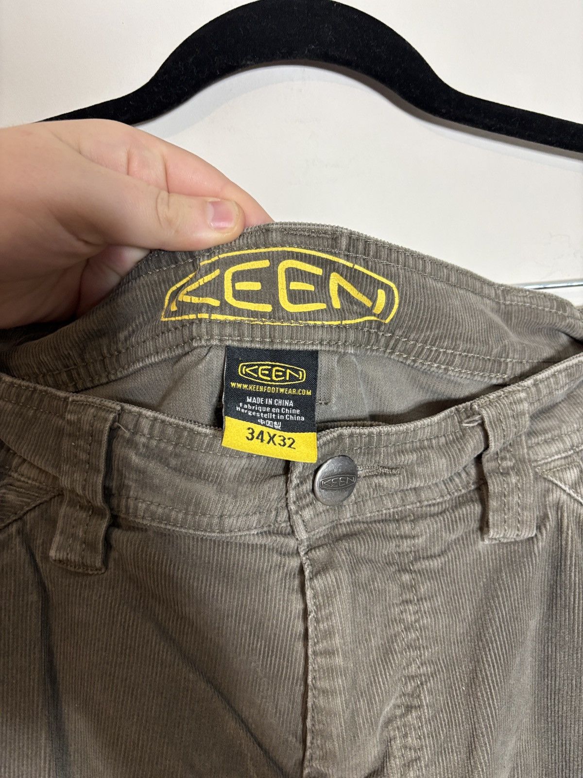 KEEN Keen Corduroy Cargo Pants Gorpcore Hiking 34x32 Size US 34 / EU 50 - 3 Thumbnail