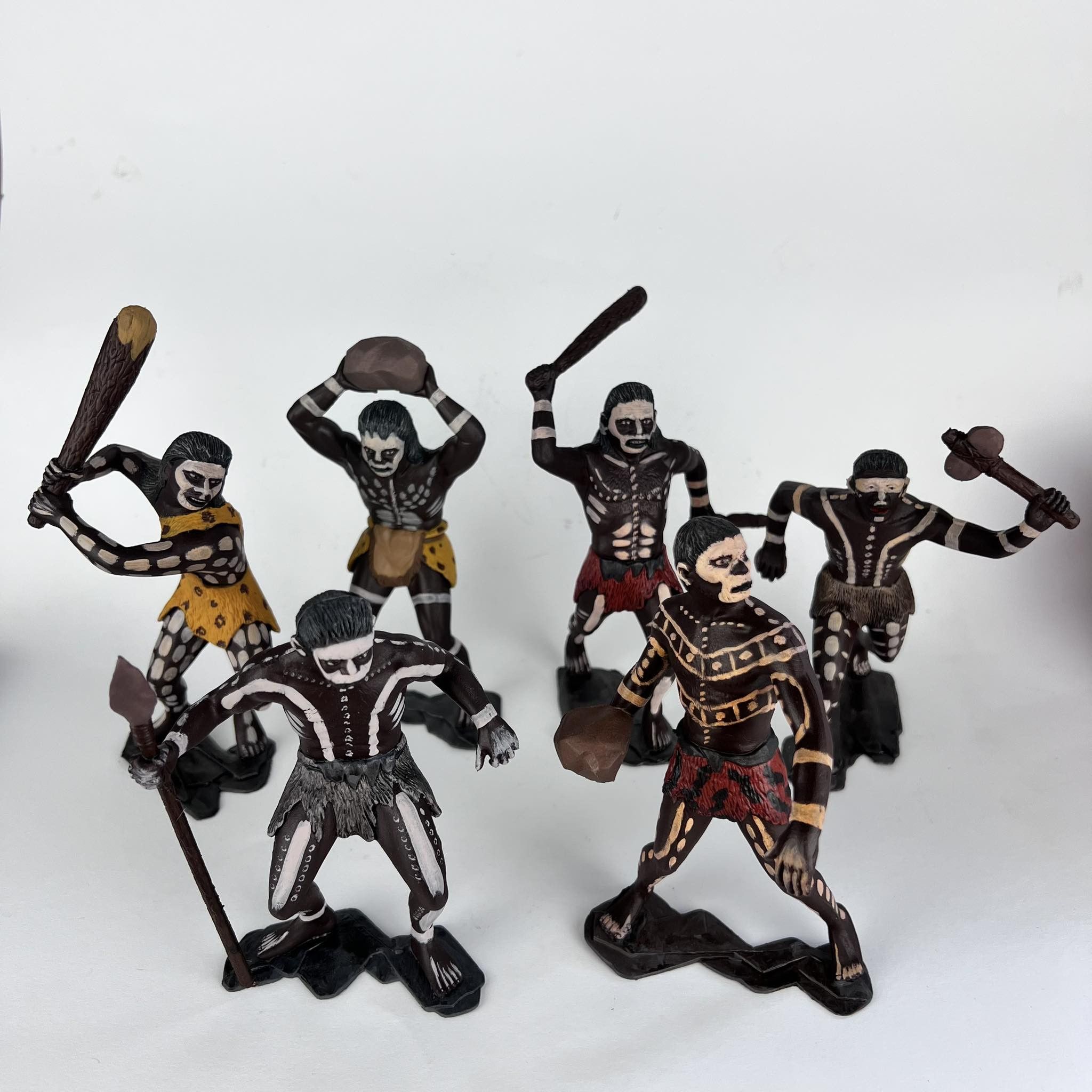 Vintage Vintage Soviet Plastic Set of 6 Soldiers Natives Savages Size ONE SIZE - 1 Thumbnail