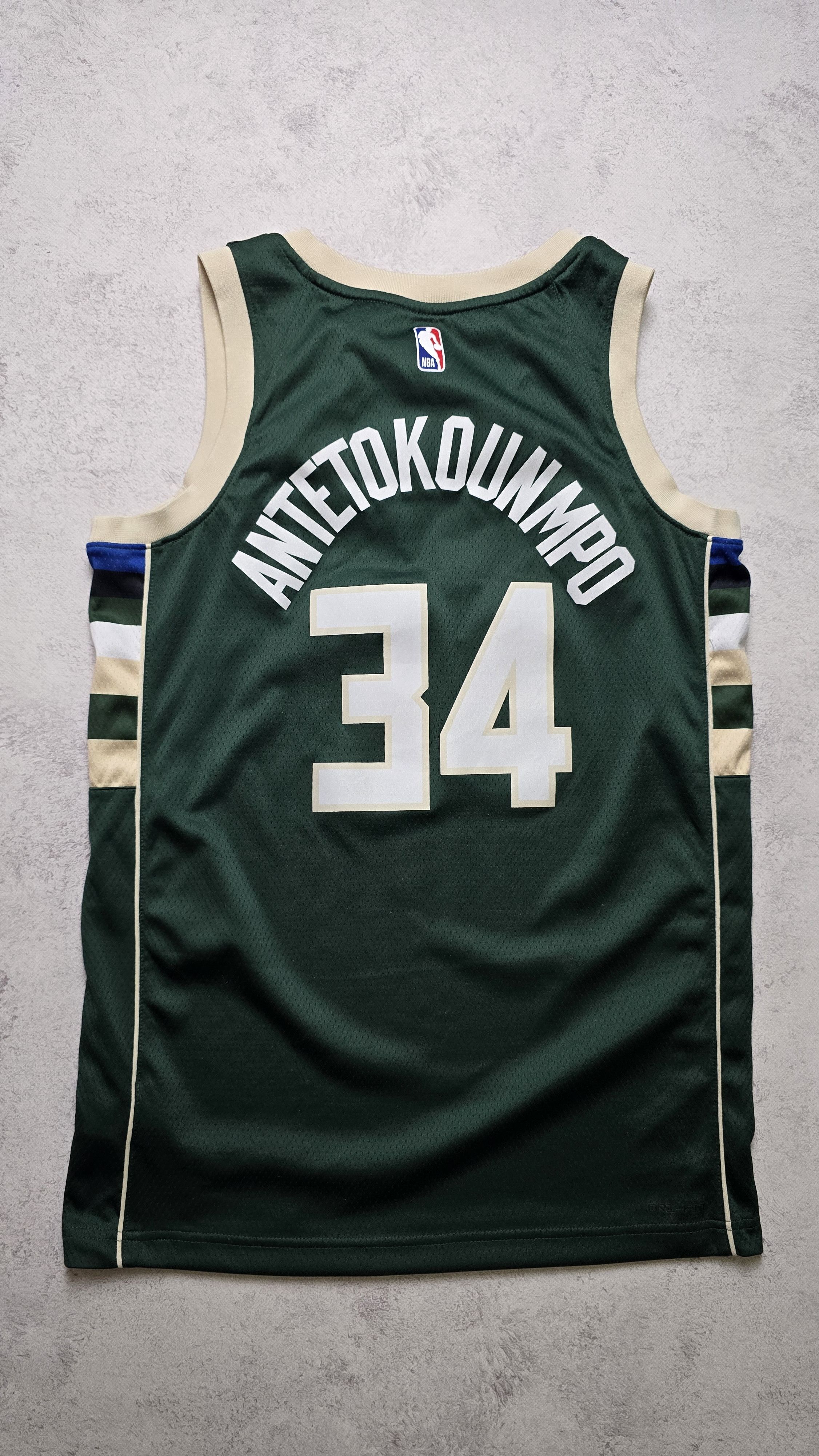 Nike Bucks Giannis Antetokounmpo Icon Edition Swingman Jersey Size US S / EU 44-46 / 1 - 2 Thumbnail