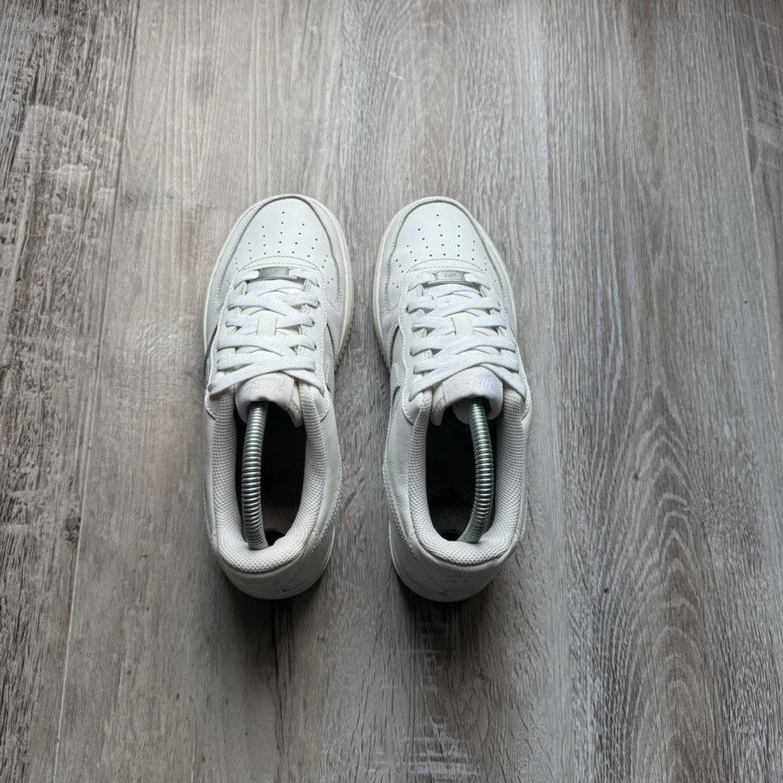 Nike NIKE • Air Force 1 Low '07 (6.5M) Size US 6.5 / EU 39-40 - 10 Thumbnail