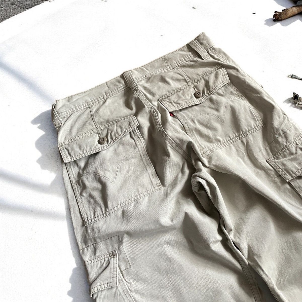Levi's × Vintage Crazy Vintage Levi’s Cargo Pants Baggy Wide Leg Skater Size US 32 / EU 48 - 2 Thumbnail