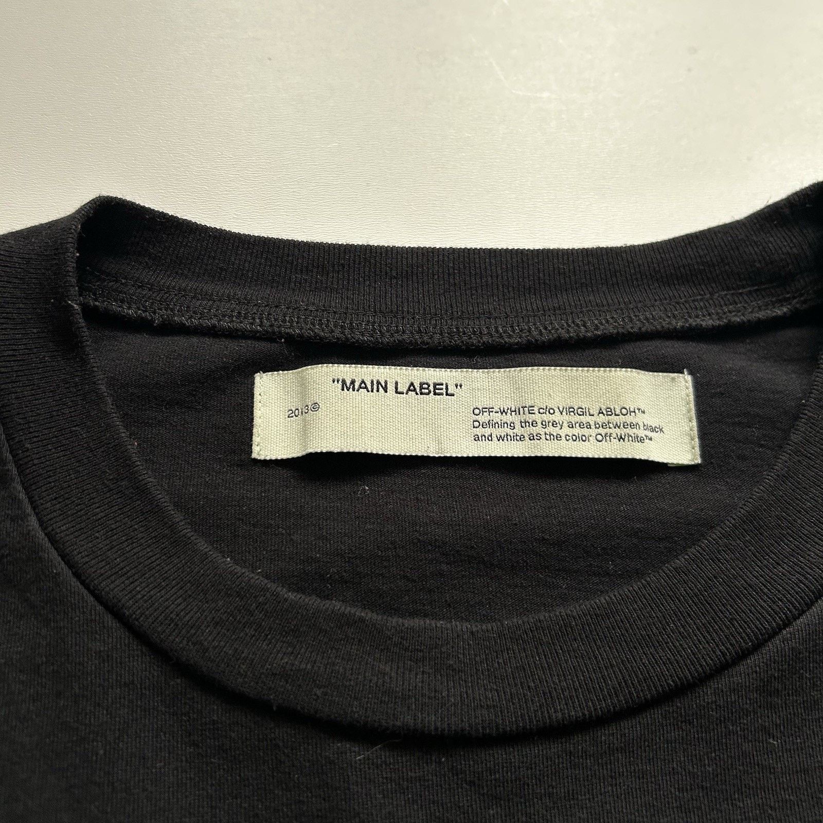 Off-White Off-White T Shirt XL Black Tape Arrows Graphic Virgil Abloh Size US XL / EU 56 / 4 - 5 Thumbnail