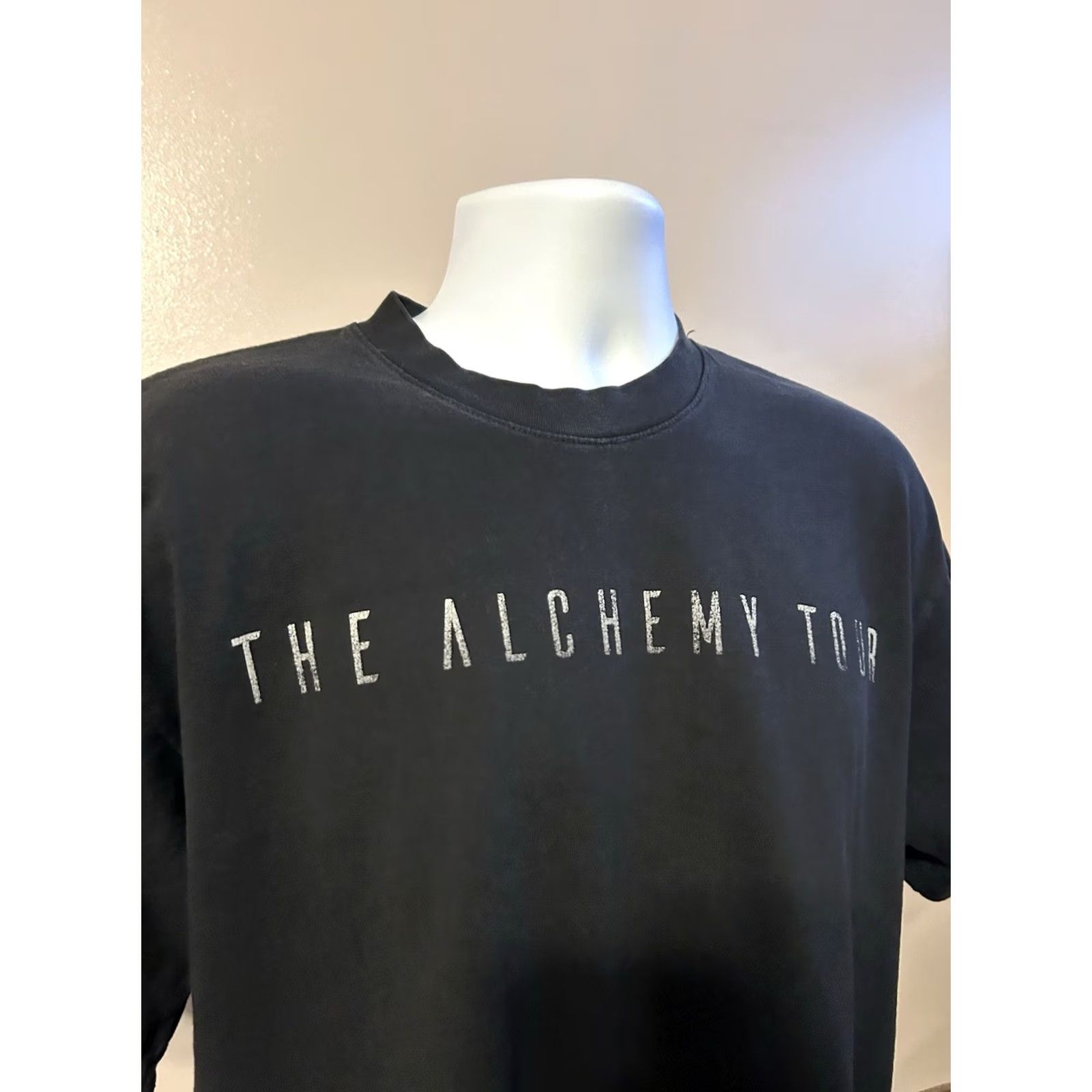 Los Angeles Apparel VINTAGE The Alchemy Tour The Glitch Mob Shirt Men Large Black Short Sleeve Made USA Size US L / EU 52-54 / 3 - 4 Thumbnail