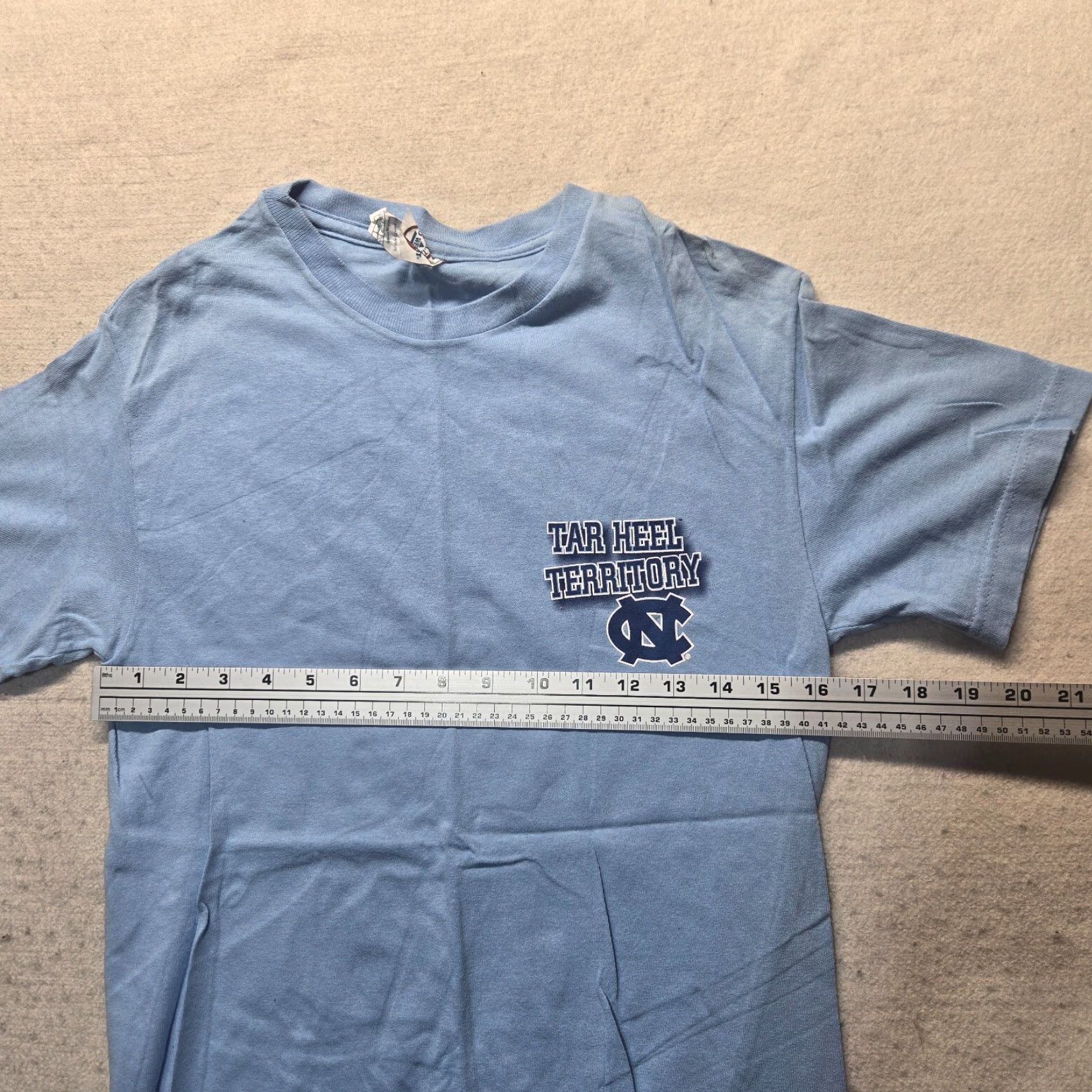 Vintage UNC Tar Heels North Carolina NC Logo Tee Shirt Short Sleeves Men's S Small Blue Logo Classic Shirt Mens S NC Tar Heels Shirt Size US S / EU 44-46 / 1 - 5 Thumbnail