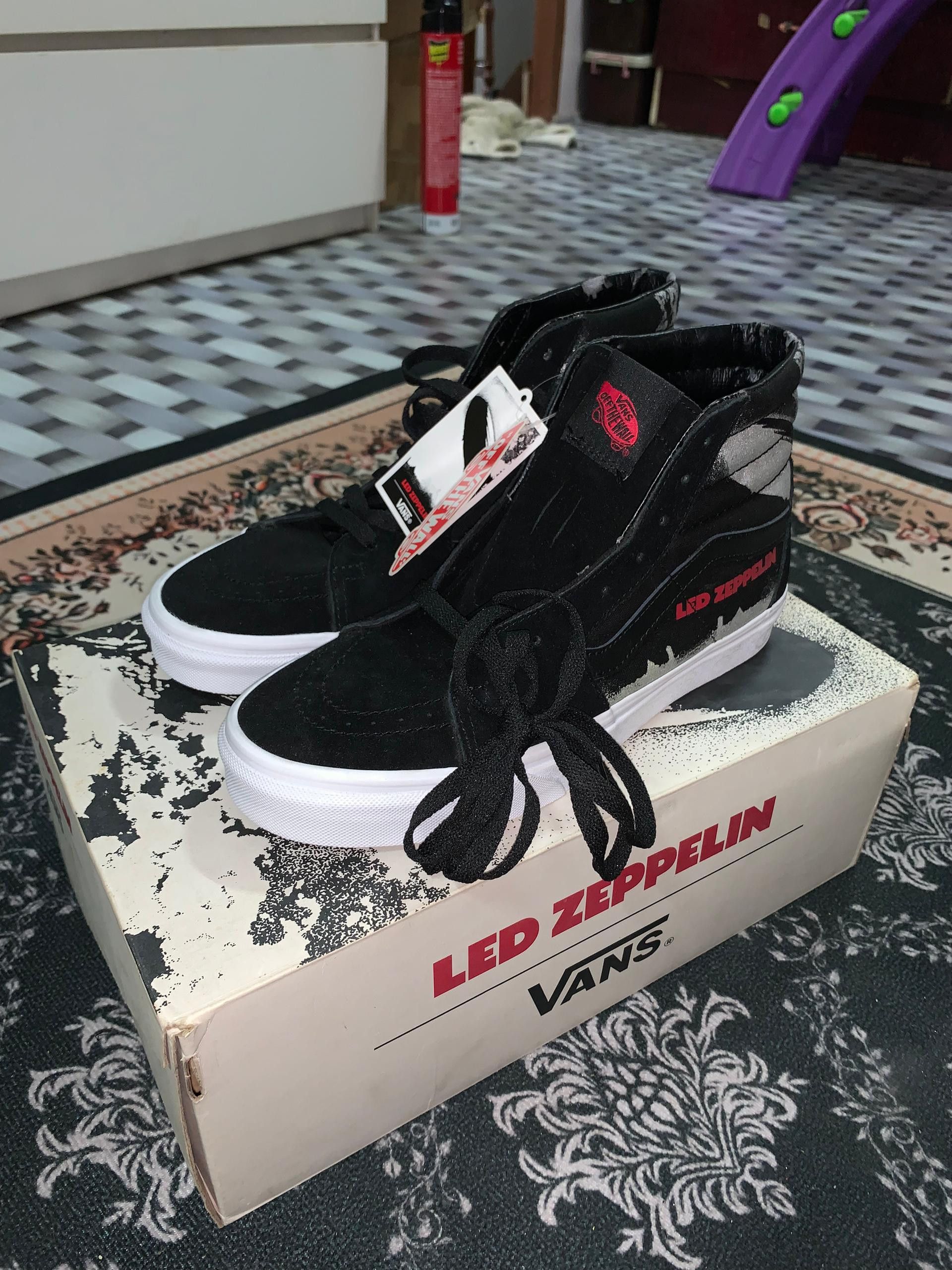 image of Led Zeppelin x Vans Led Zeppilin Limited Edition Shoes in Black, Men's (Size 9)