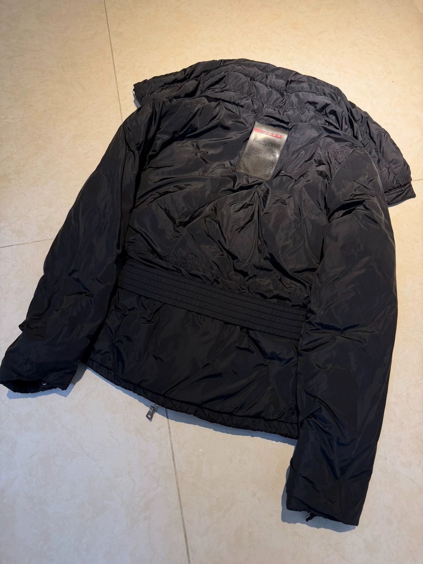 Prada Prada Archive Black Scarf Collar Puffer Jacket 40 Unisex Size S / US 4 / IT 40 - 5 Thumbnail