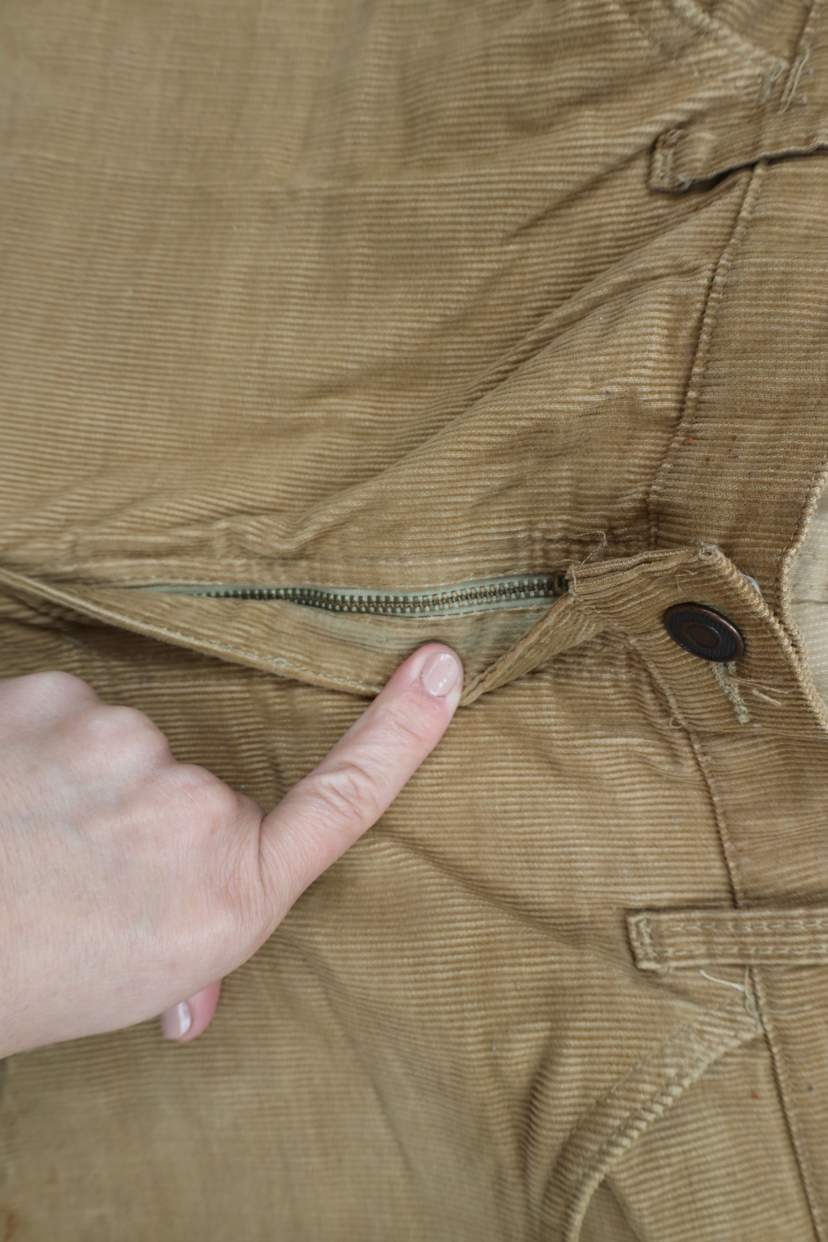 Vintage Vintage 70s Streetwear Wide Leg Bell Bottoms Corduroy Pants Size US 36 / EU 52 - 7 Thumbnail
