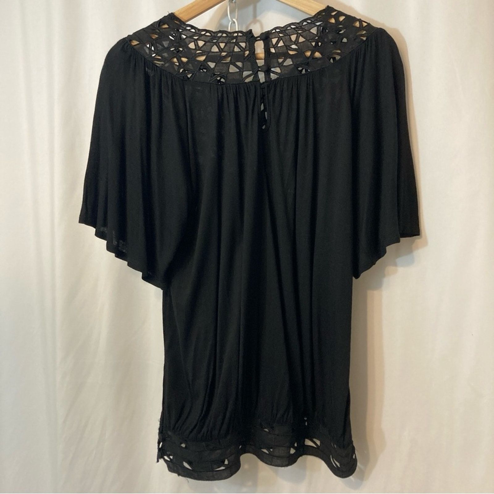 Other Bizz Black Cut Out Lace Scalloped Flutter Sleeve Blouse Top Size L / US 10 / IT 46 - 10 Thumbnail