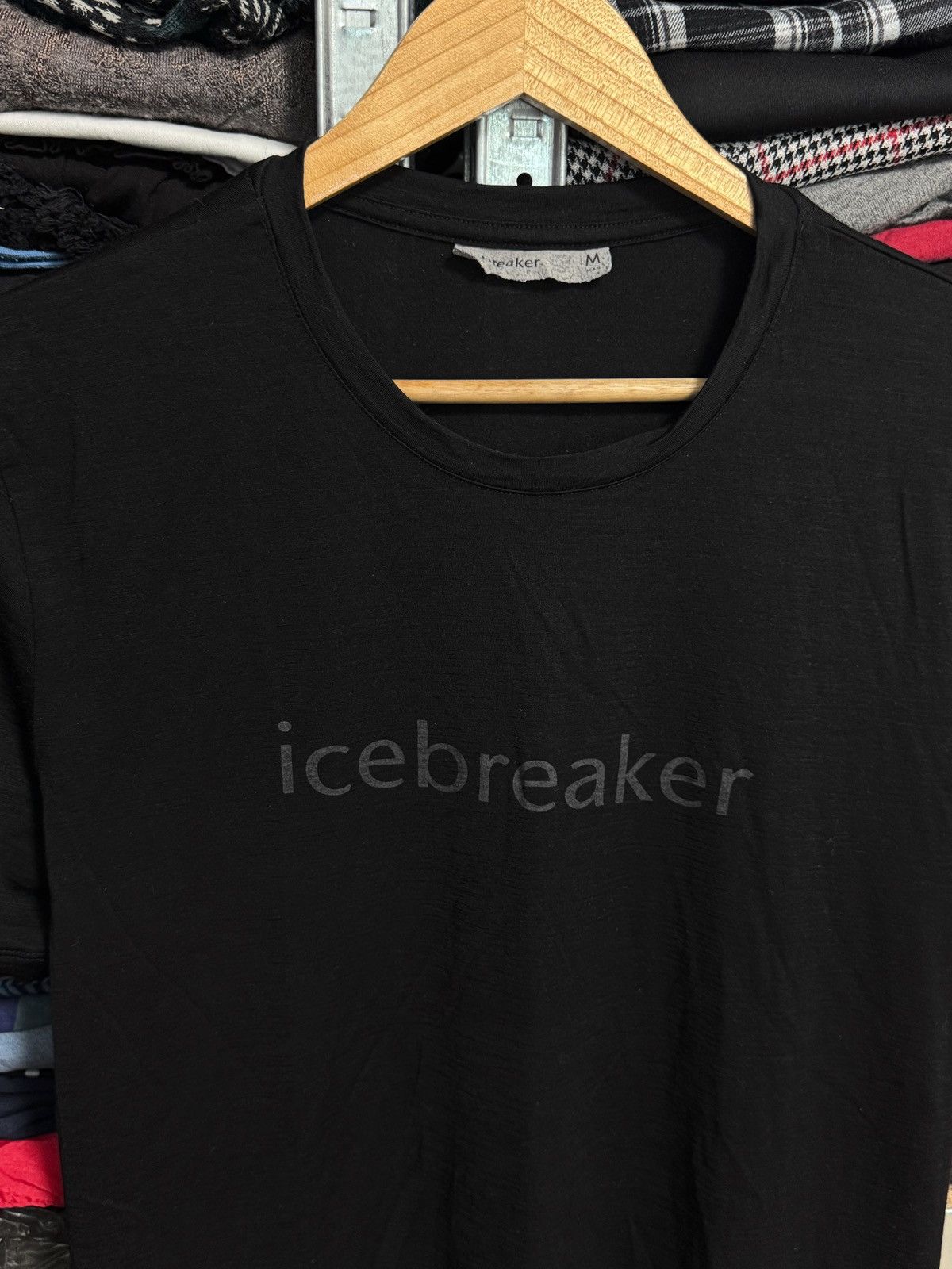 Icebreaker Icebreaker Merino Wool T-Shirt Black Big Logo Size M Hiking Size US M / EU 48-50 / 2 - 2 Thumbnail