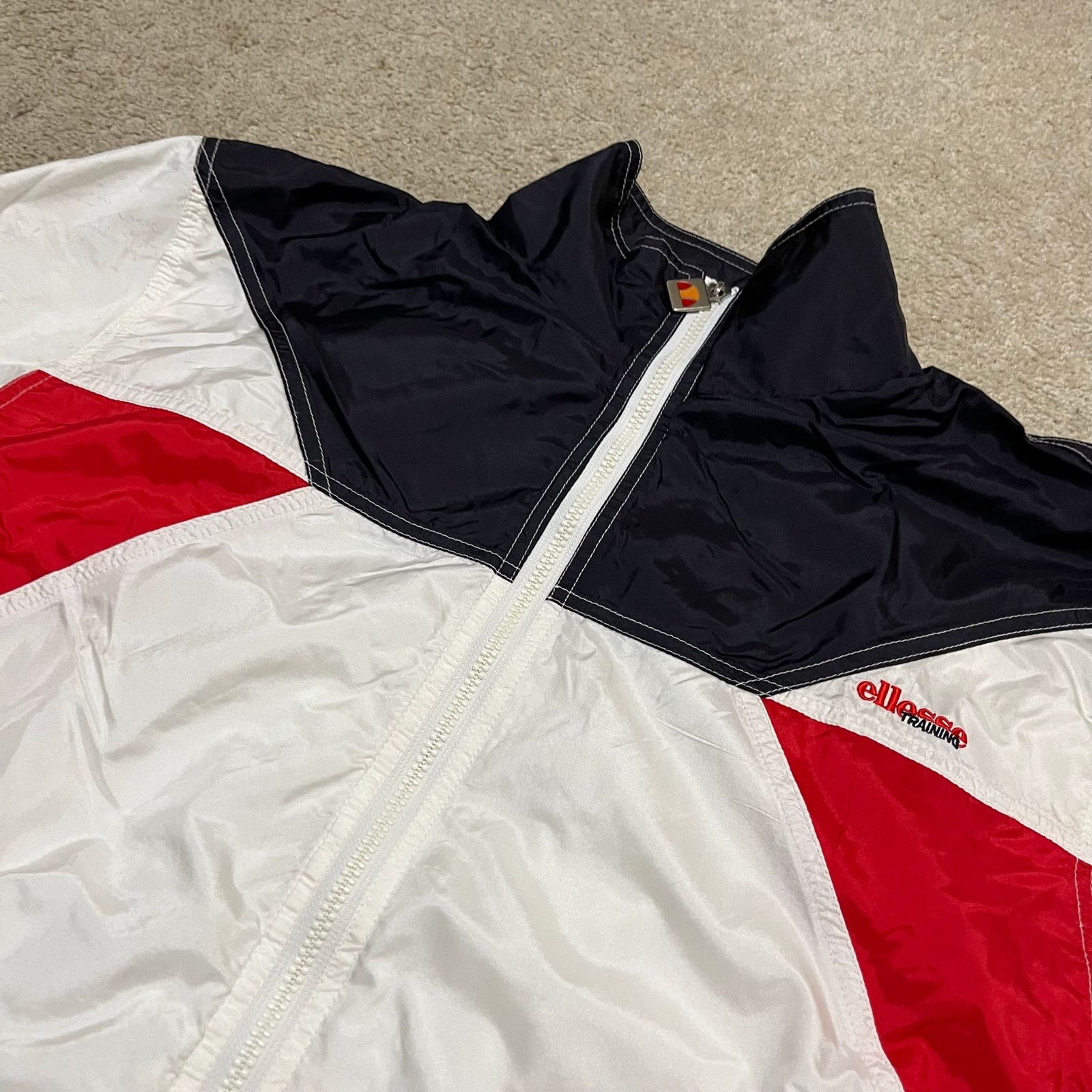 Ellesse Vintage 80s Ellesse Track Jacket White Red Navy Windbreaker Size US L / EU 52-54 / 3 - 3 Thumbnail