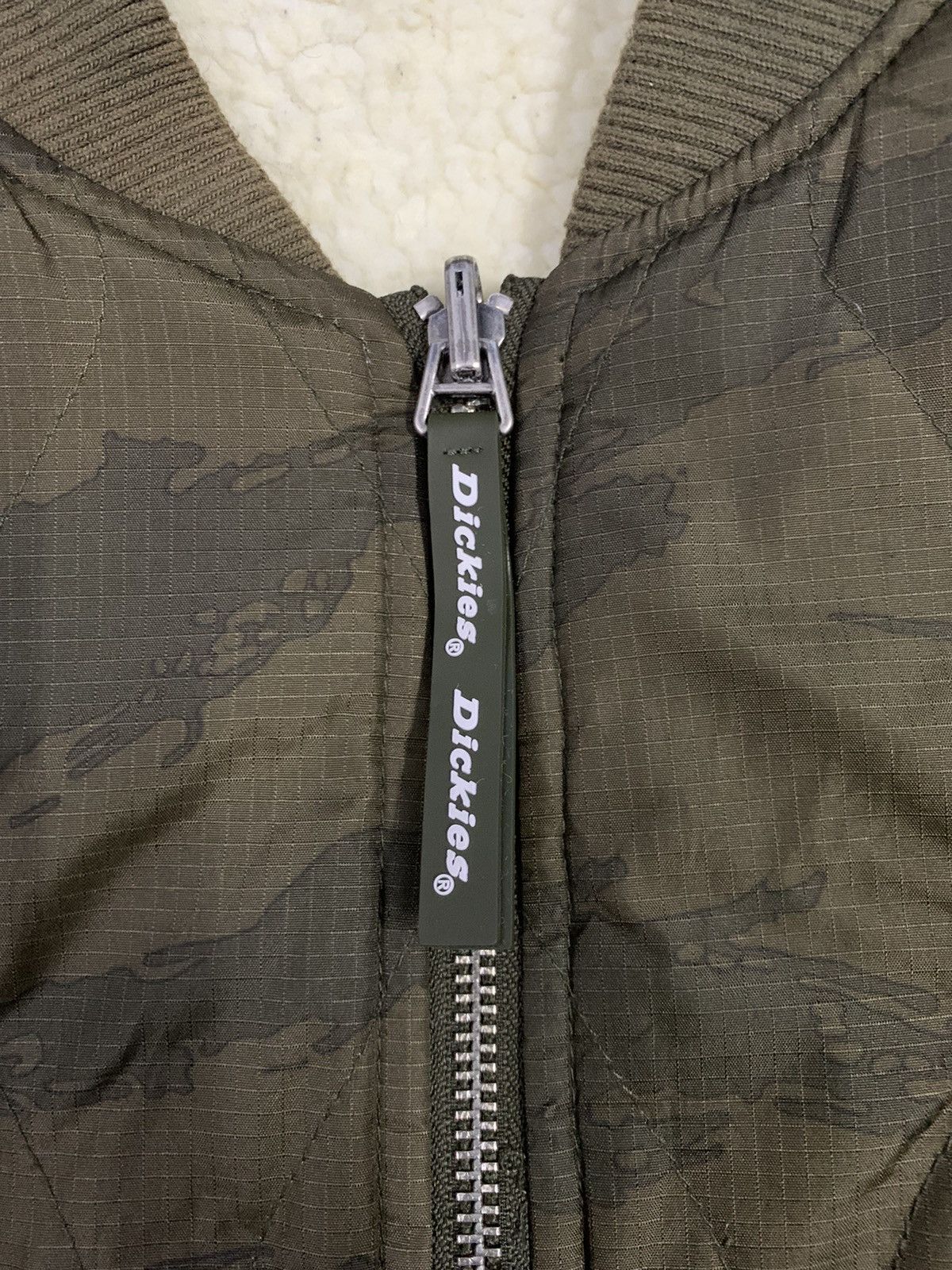 Dickies Dickies Camo Sherpa Reversible Utility Bomber Jacket Size US M / EU 48-50 / 2 - 7 Thumbnail