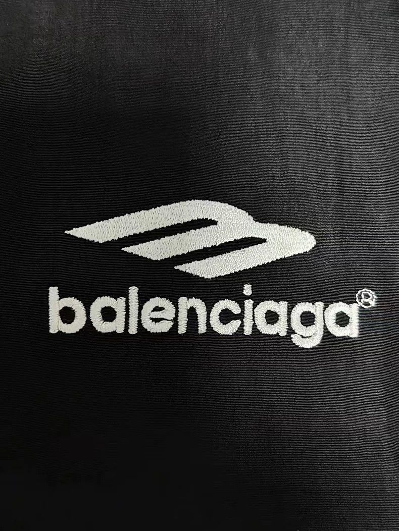 Balenciaga Balenciaga 23fw black and gray color matching 3B sports tra Size US S / EU 44-46 / 1 - 3 Thumbnail