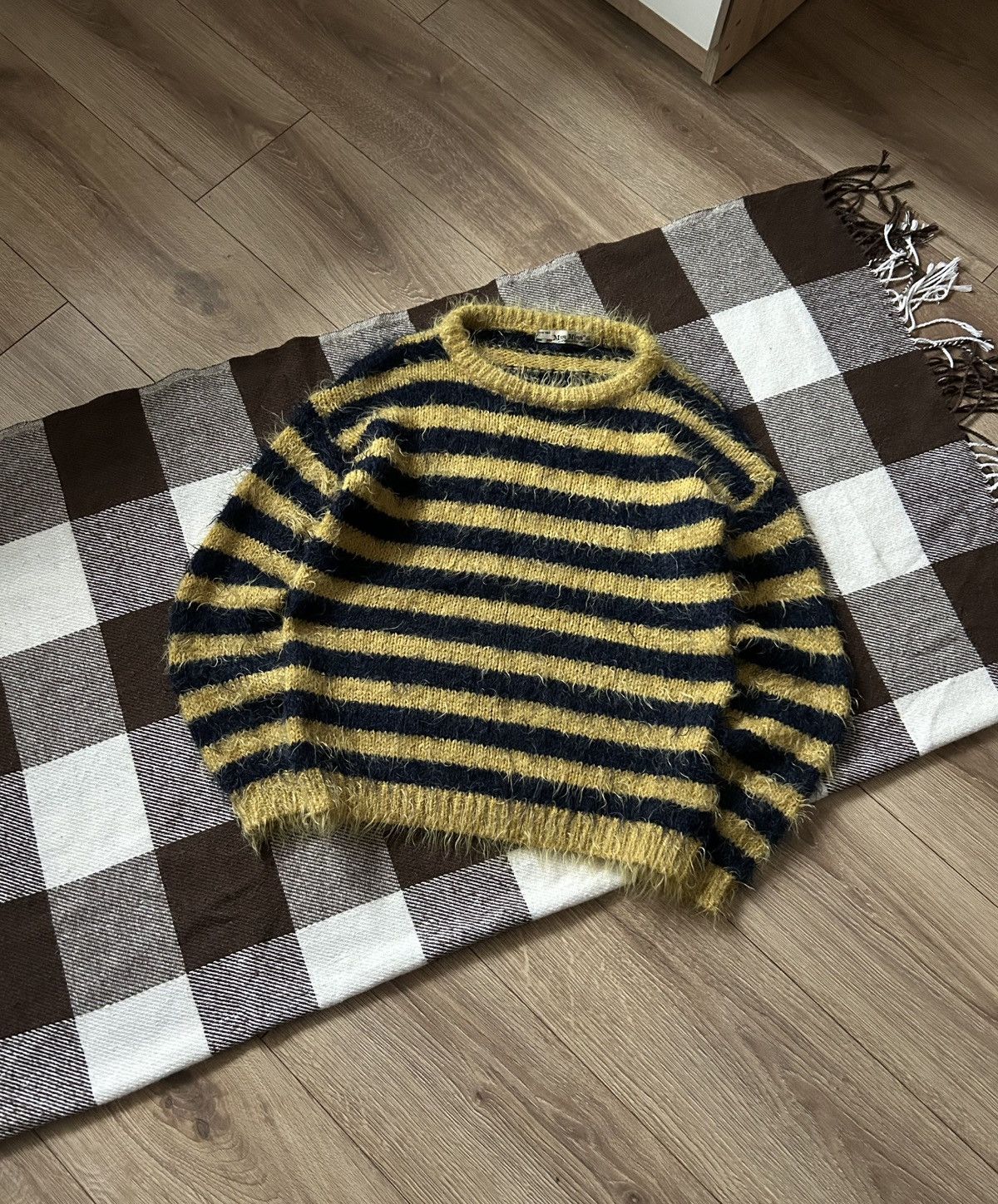 Vintage Vintage Mohair Style striped sweatshirt mens y2k Size US S / EU 44-46 / 1 - 1 Thumbnail