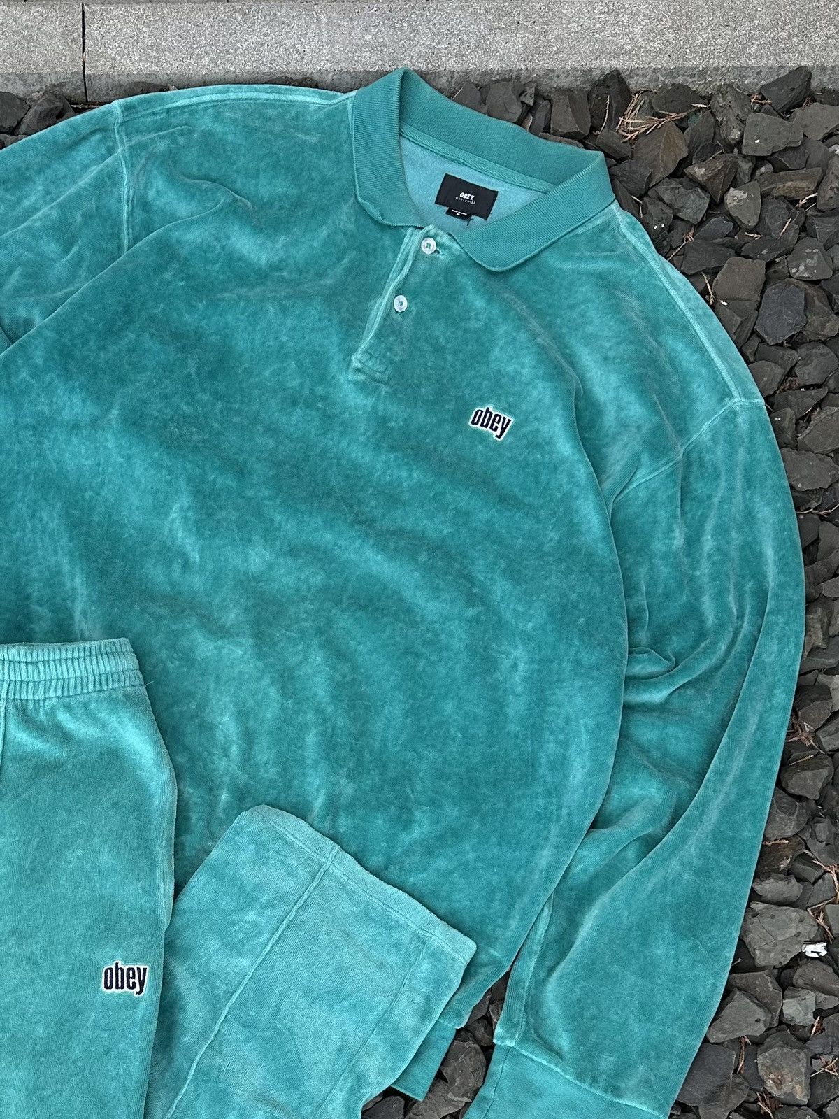 Obey velour Obay truck suit boxy fit sweatshirt+pants obay Size US M / EU 48-50 / 2 - 2 Thumbnail