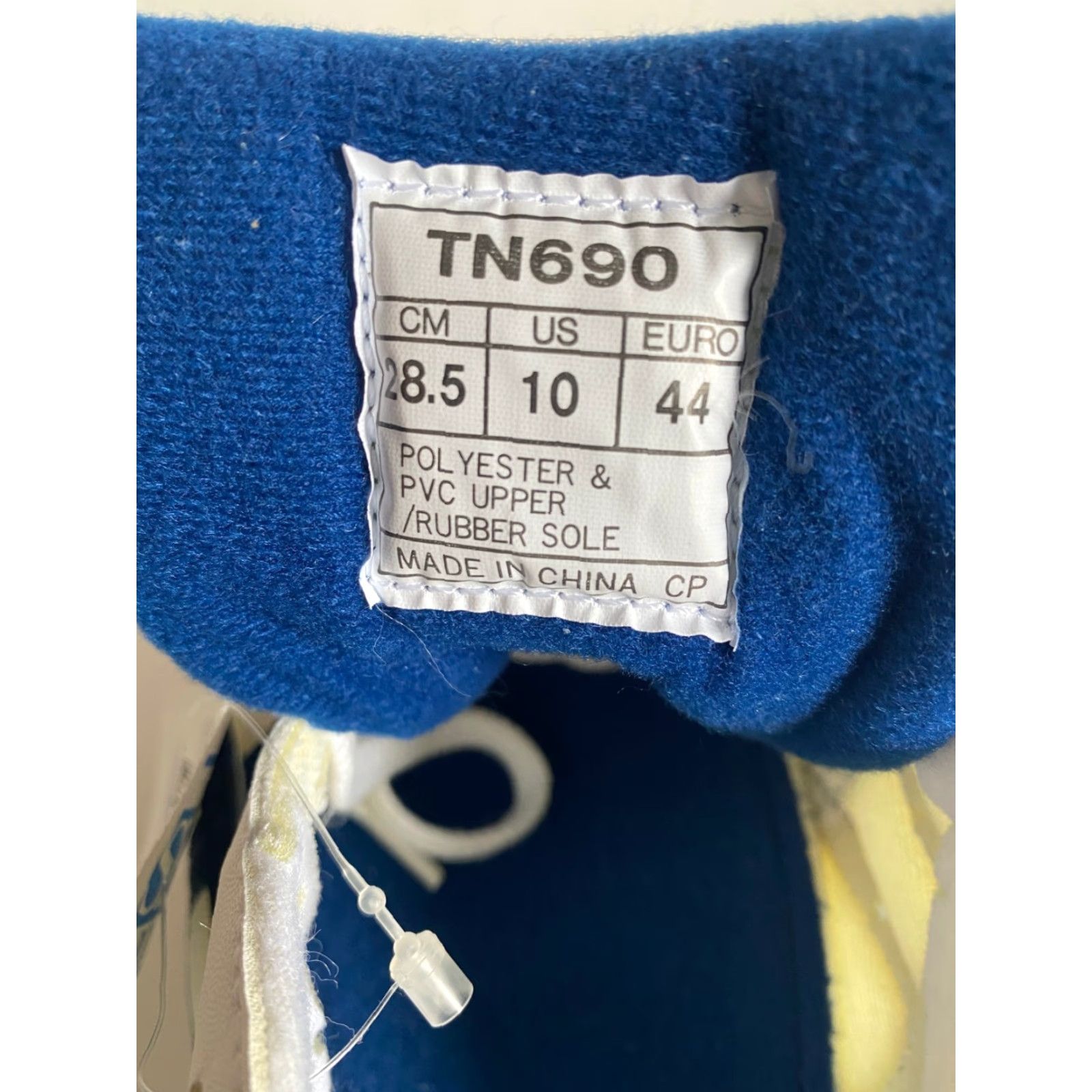 Asics VINTAGE ASICS Shirt Men NOS 90s Gel TN690 Run 1 White Navy Size US 10 Sneakers Size US 10 / EU 43 - 7 Thumbnail