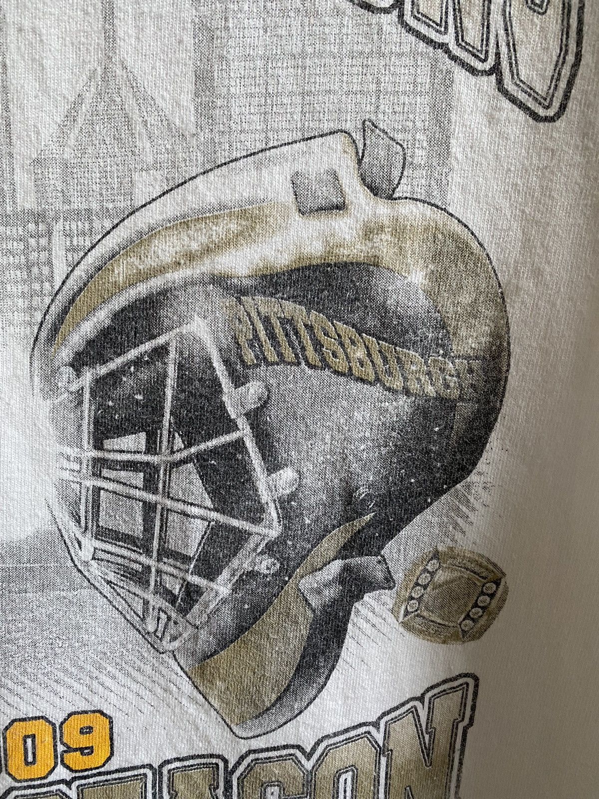 Hanes VINTAGE PITTSBURGH CITY OF CHAMPIONS 2009 Size US M / EU 48-50 / 2 - 5 Thumbnail