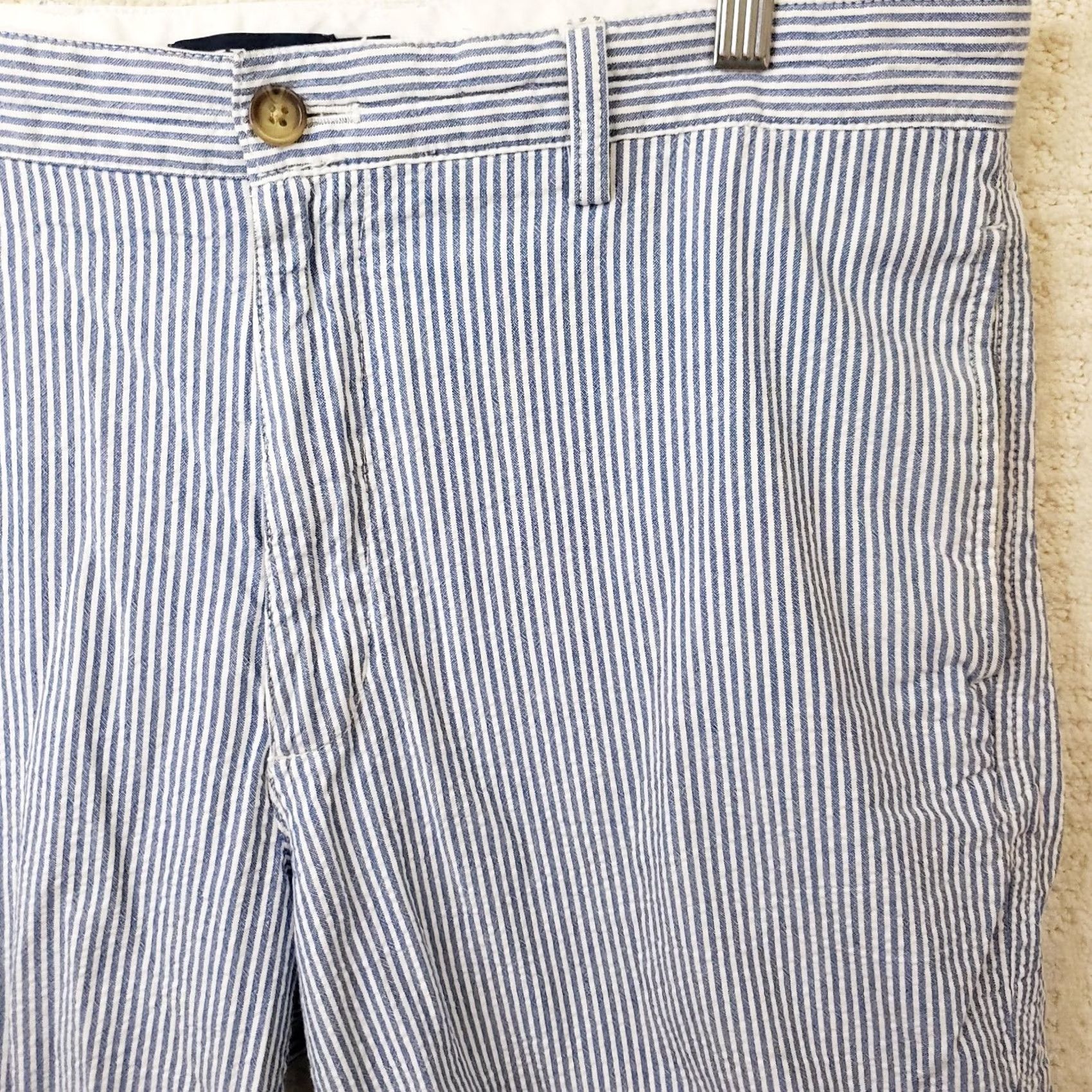 Chaps Chaps Shorts Mens 36 Blue White Pinstripe Seersucker Flat Front Chino Casual Everyday Pocket Regular Midi (9 in inseam) Machine Washable Vintage No Size US 36 / EU 52 - 4 Thumbnail