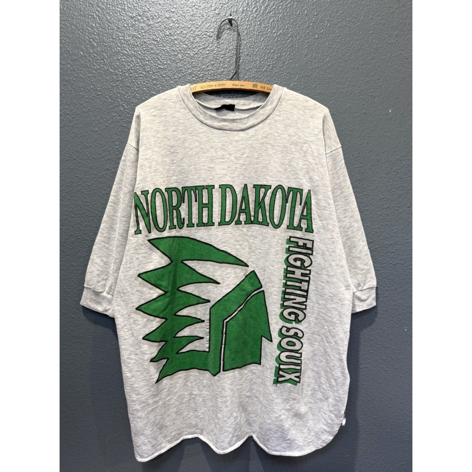 Vintage VINTAGE Zoo Crew Shirt XL Gray University Of North Dakota Fighting Sioux 90s Mens Size US XL / EU 56 / 4 - 3 Thumbnail