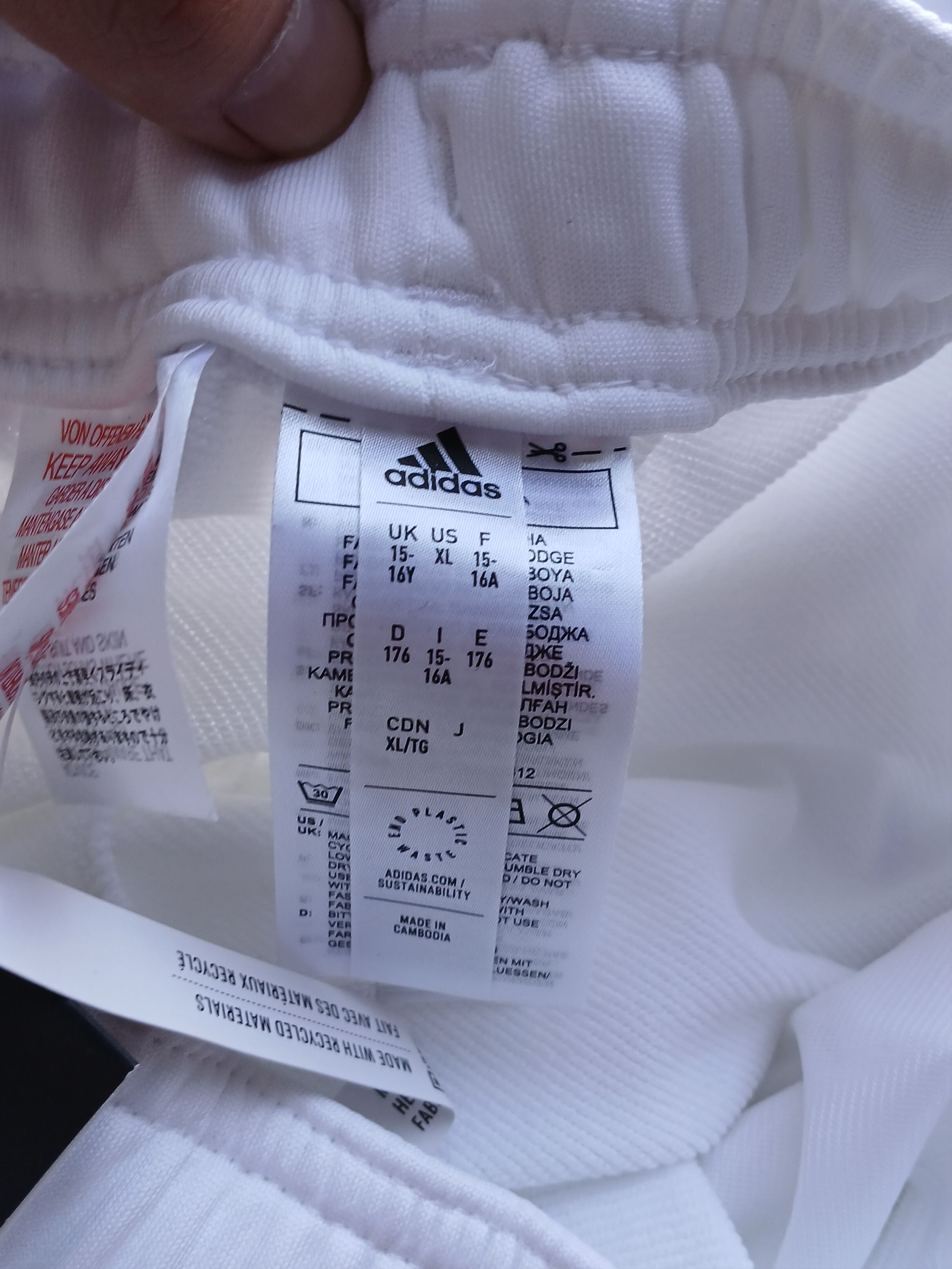 Adidas New KIDS Real Madrid Football Training Pants Size US 29 - 9 Thumbnail