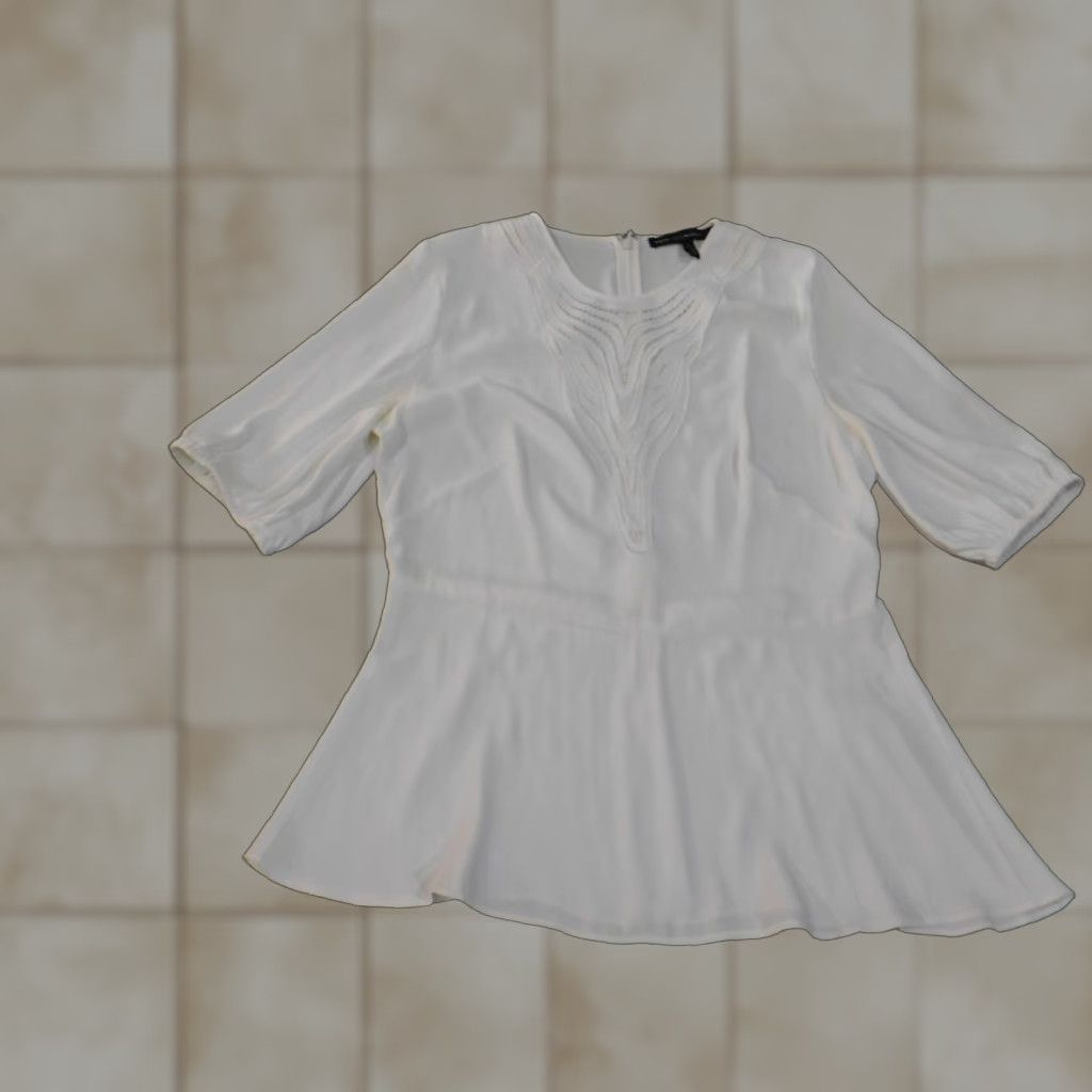 White House Black Market White House Black Market top Blouse Womens XS? 8 White Polyester Casual Pullover Round Neck Short Sleeve Solid Stretch Machine Washable Size M / US 6-8 / IT 42-44 - 1 Thumbnail