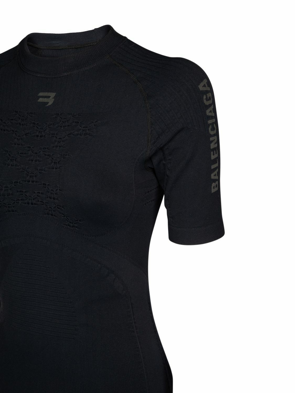 Balenciaga o1y0625 Crewneck T-Shirt in Black Size S / US 4 / IT 40 - 2 Thumbnail