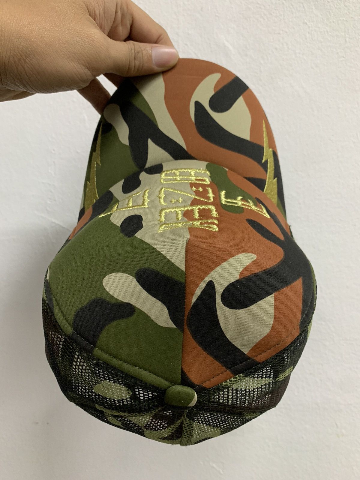 ANDSUNS RARE AndSuns Embroidery Gold Stitch Camo Trucker Size ONE SIZE - 5 Thumbnail