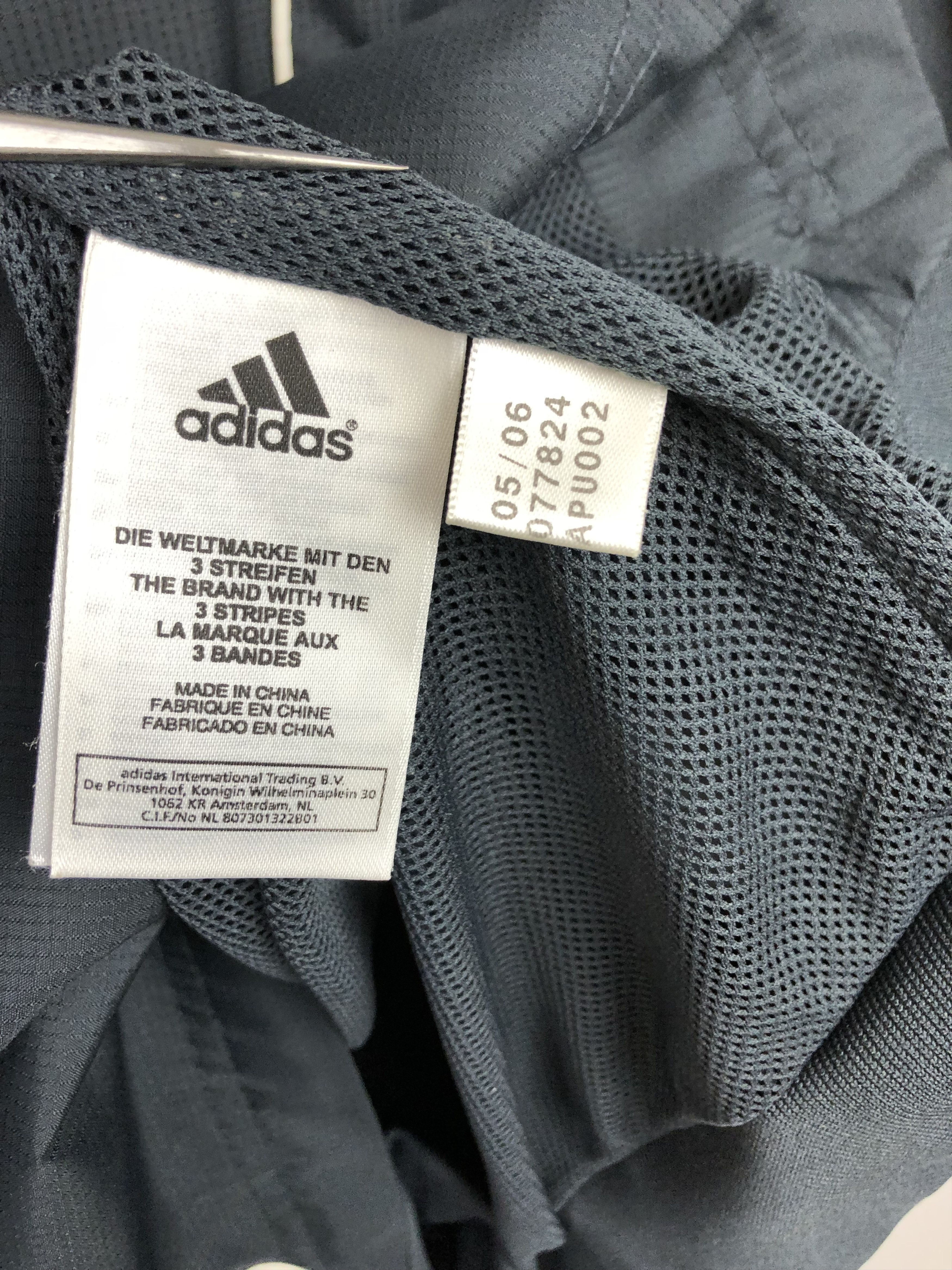 Adidas Vintage Adidas Real Madrid Football Jacket Soccer Track Size US L / EU 52-54 / 3 - 7 Thumbnail