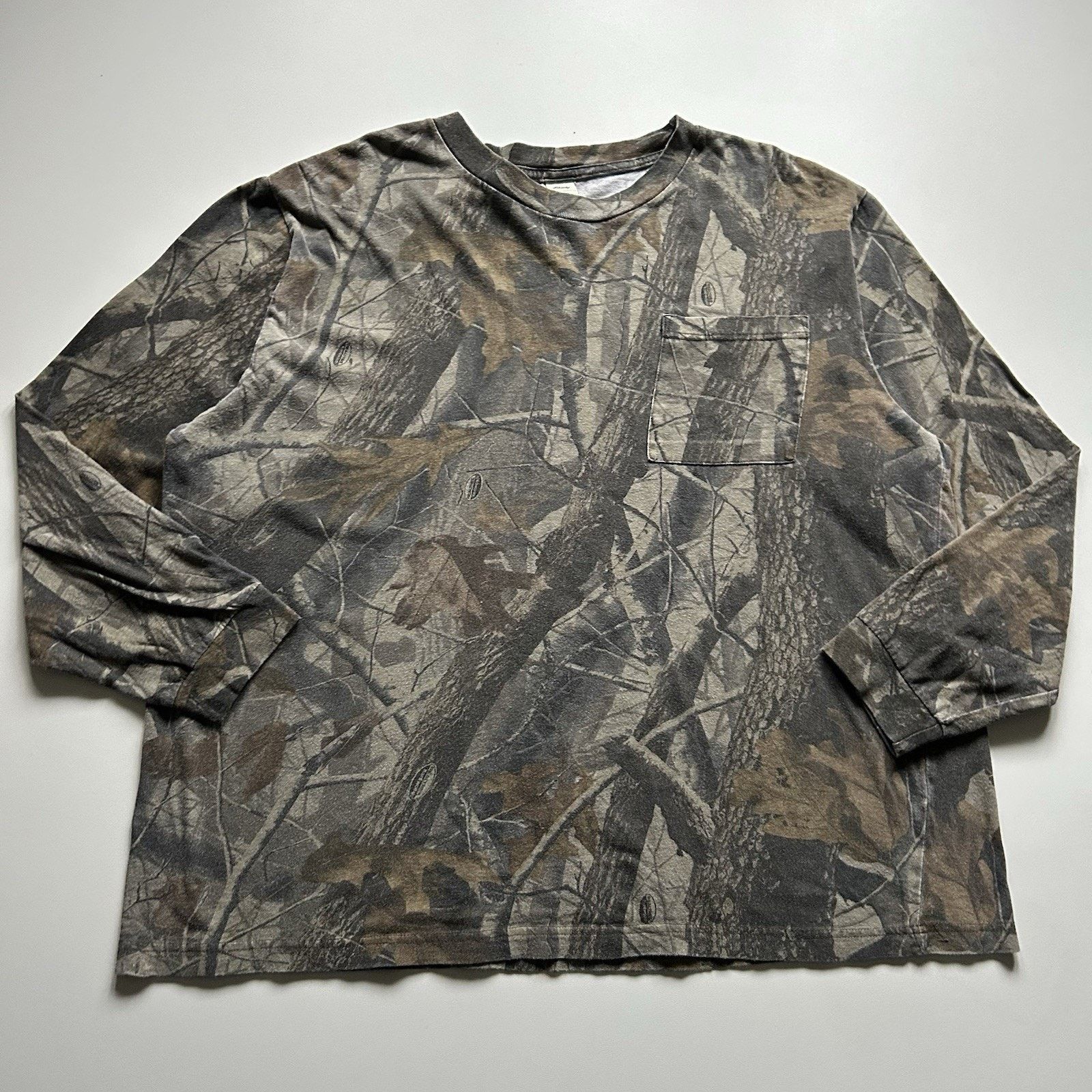 Realtree × Vintage Vintage Realtree Camo Long Sleeve Pocket T Shirt Sz 2XL Y2K Size US XXL / EU 58 / 5 - 1 Thumbnail