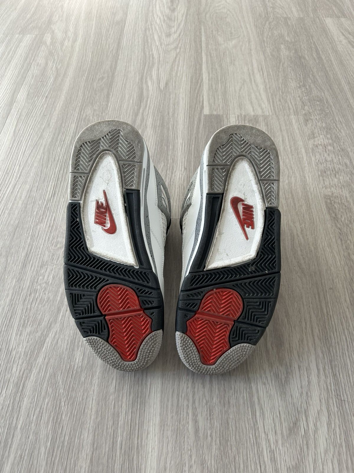 Jordan Brand Air Jordan Retro 4 White Cement 2025 Size 7 Size US 7 / EU 40 - 6 Thumbnail