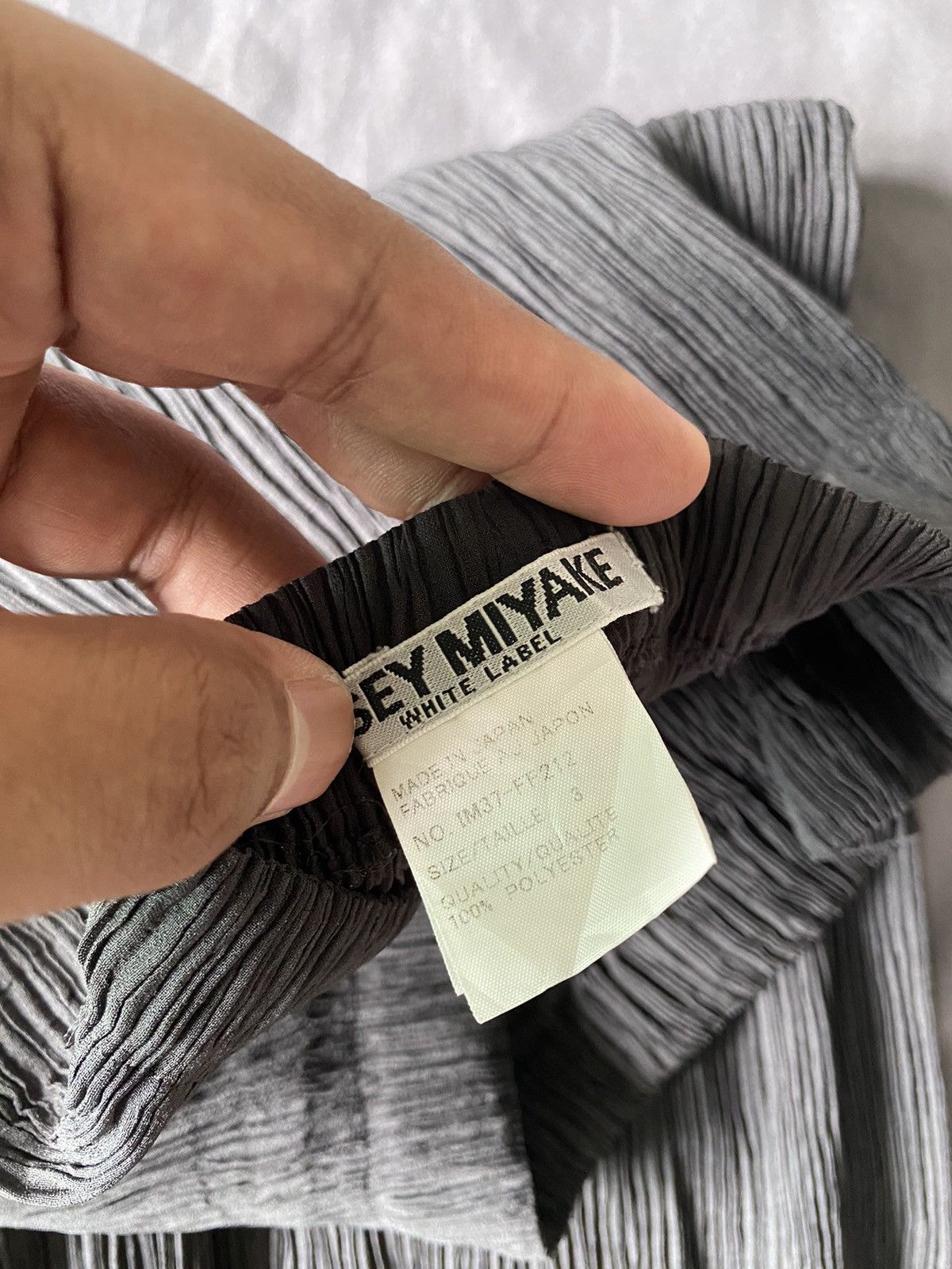 Issey Miyake × Japanese Brand Issey Miyake Pleats Pants Size 26" / US 2 / IT 38 - 4 Thumbnail