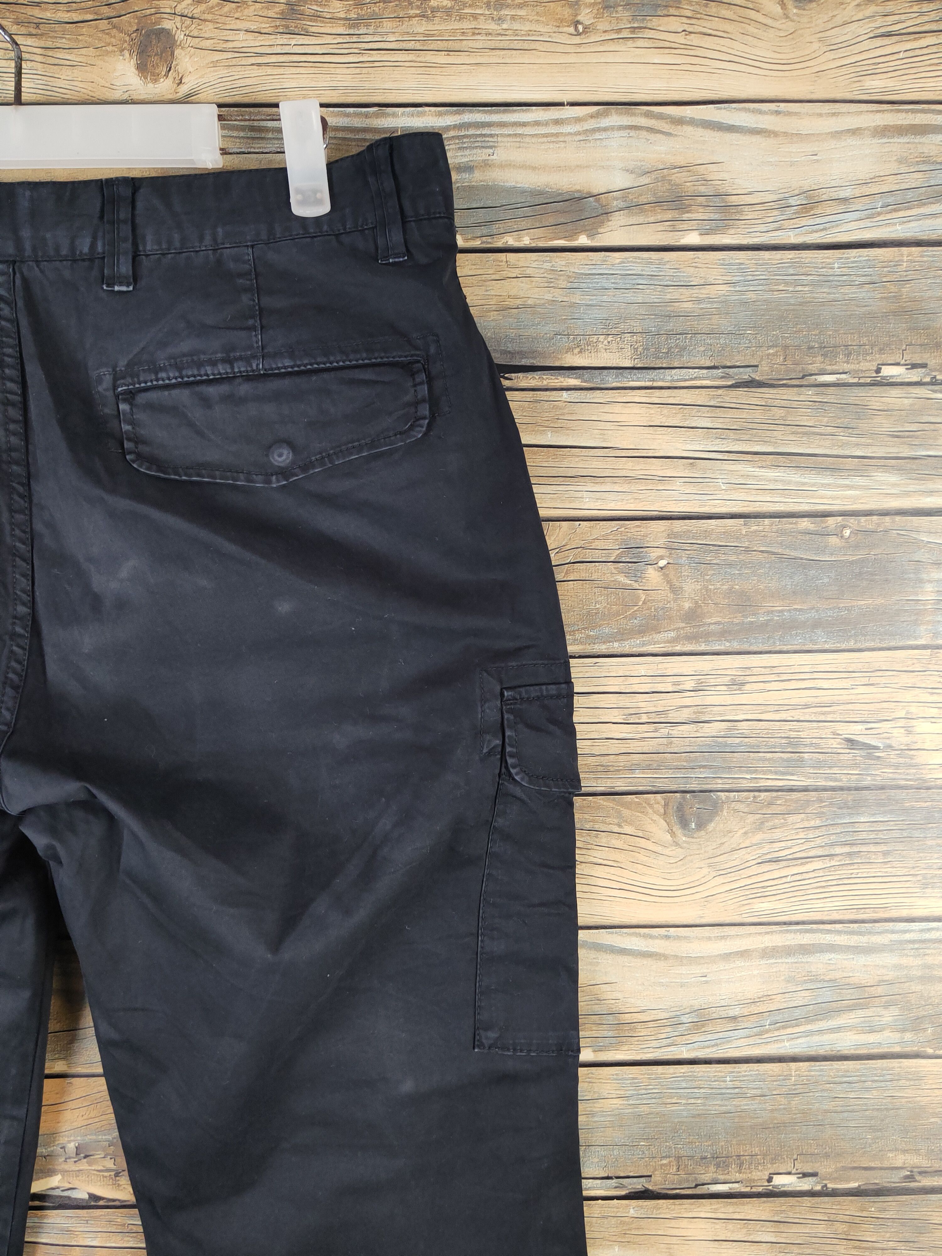 Japanese Brand DL Uniqlo Black Multipocket Cargo Pants #2613 Size US 33 - 10 Thumbnail