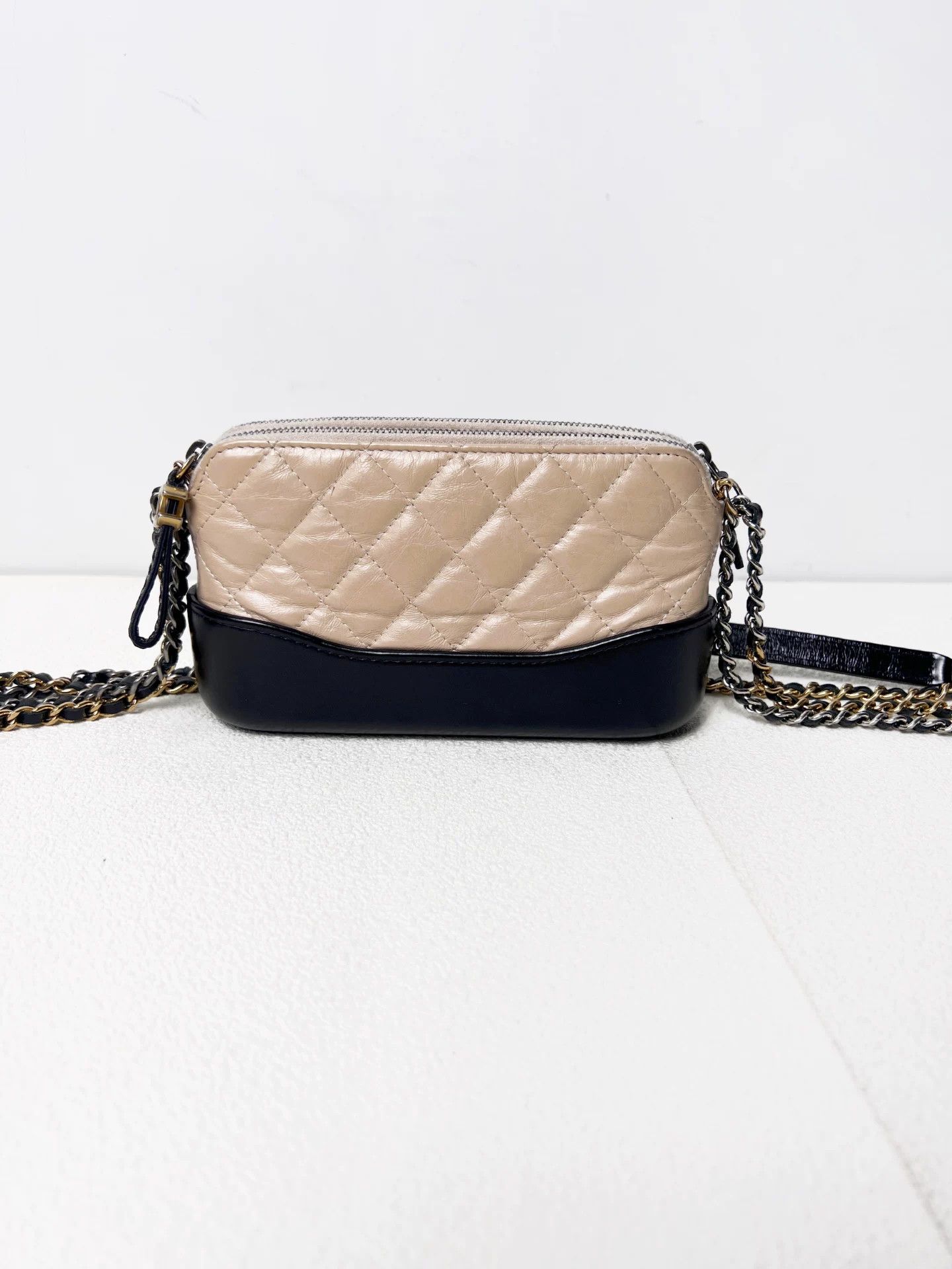 Chanel Pre-loved Bag Very good condition Size ONE SIZE - 1 Thumbnail
