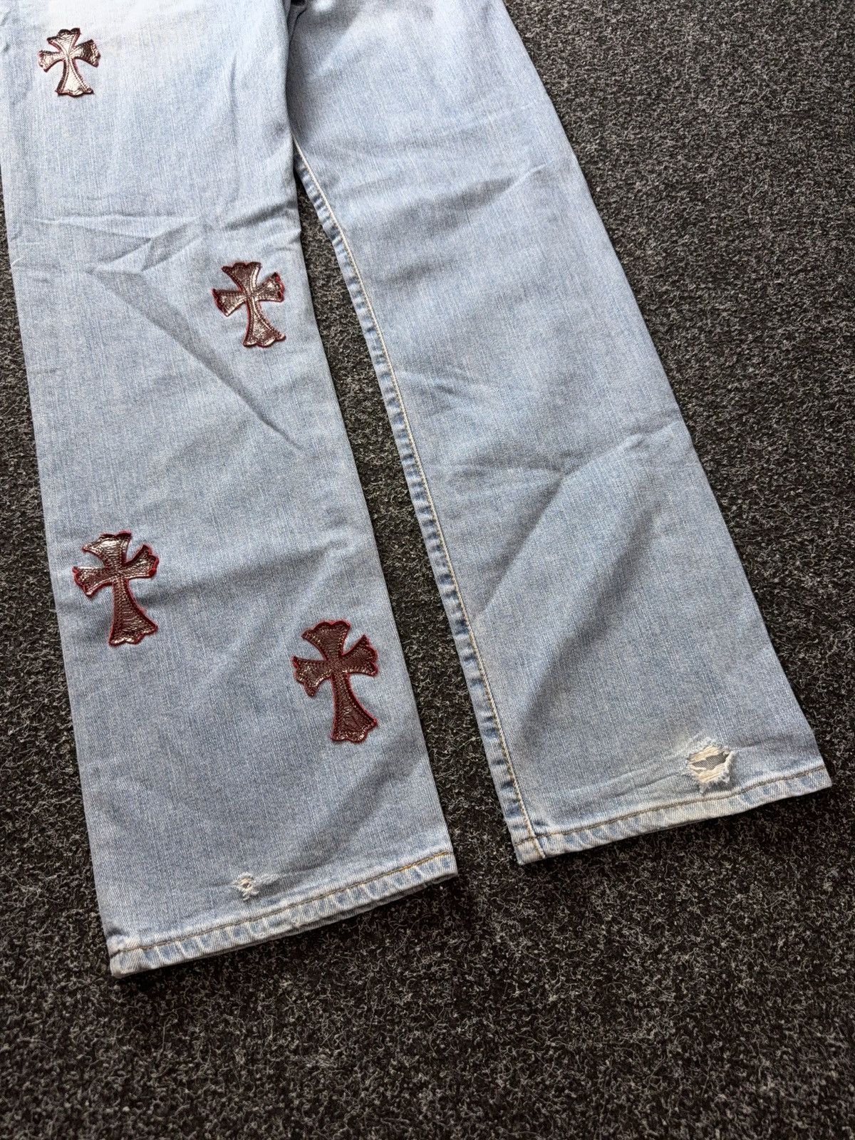 Levi's Vintage Clothing Vintage 90s Custom Chrome Hearts Style Cross Denim Jeans Size US 33 - 17 Thumbnail