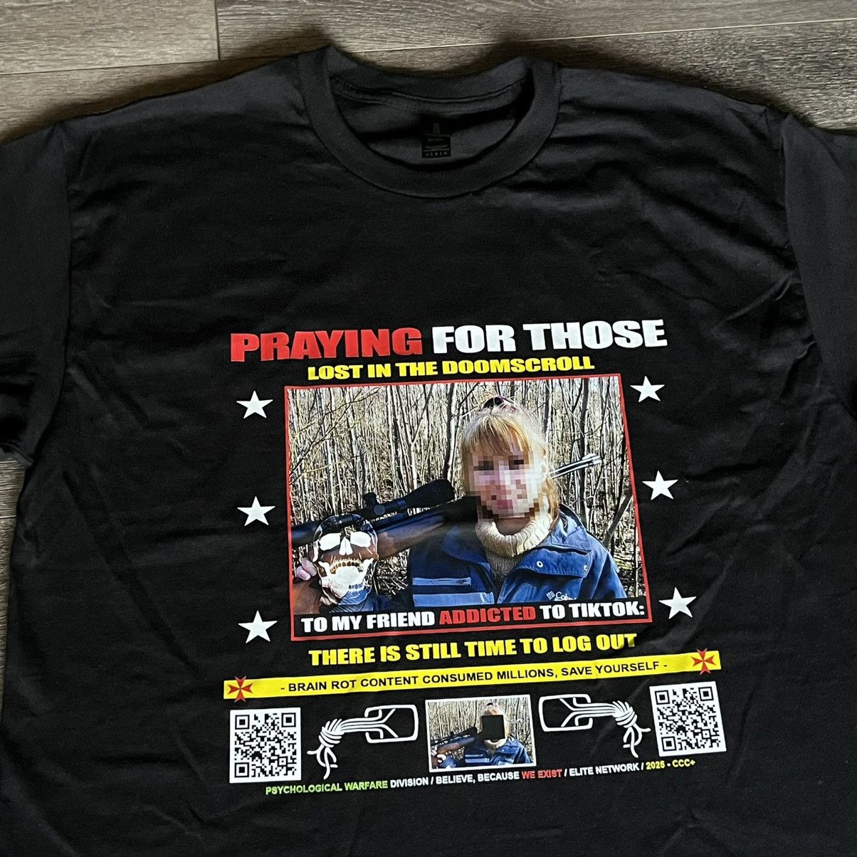 Vintage Third World Elite Network Praying Lost in The Doomscroll Tee Size US L / EU 52-54 / 3 - 1 Thumbnail